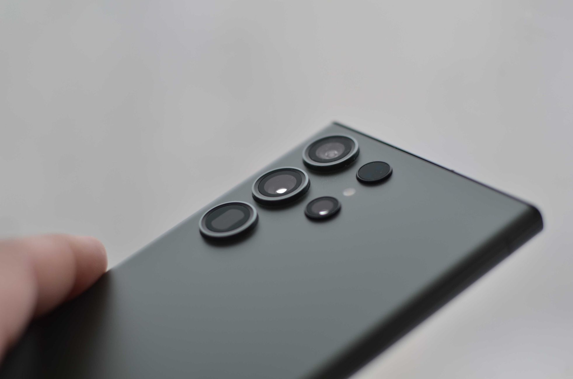 Samsung begint met teasen bredere vouwbare telefoon