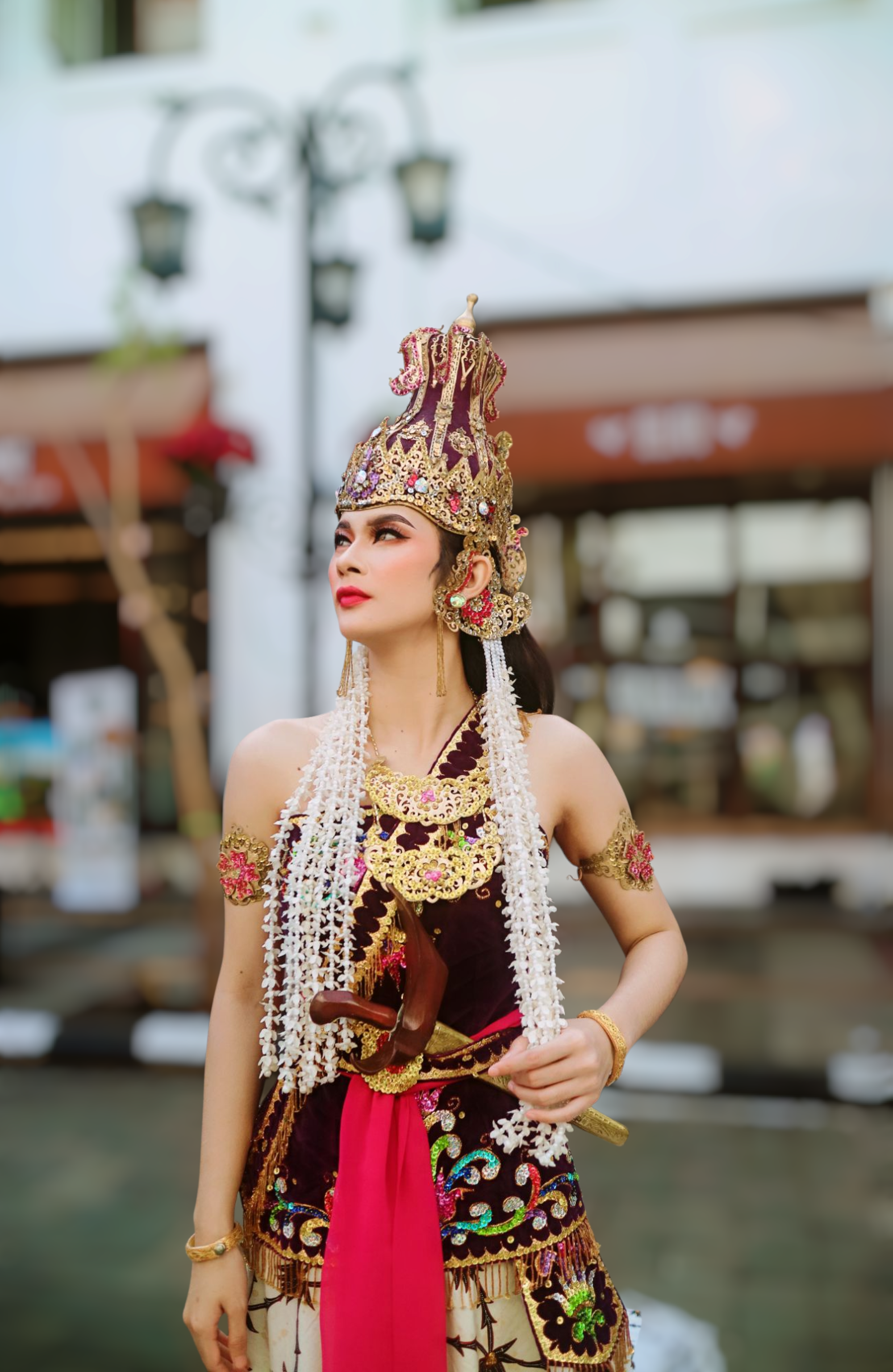 Traditional Javanese Dancer in Majestic Costume · Free Stock Photo