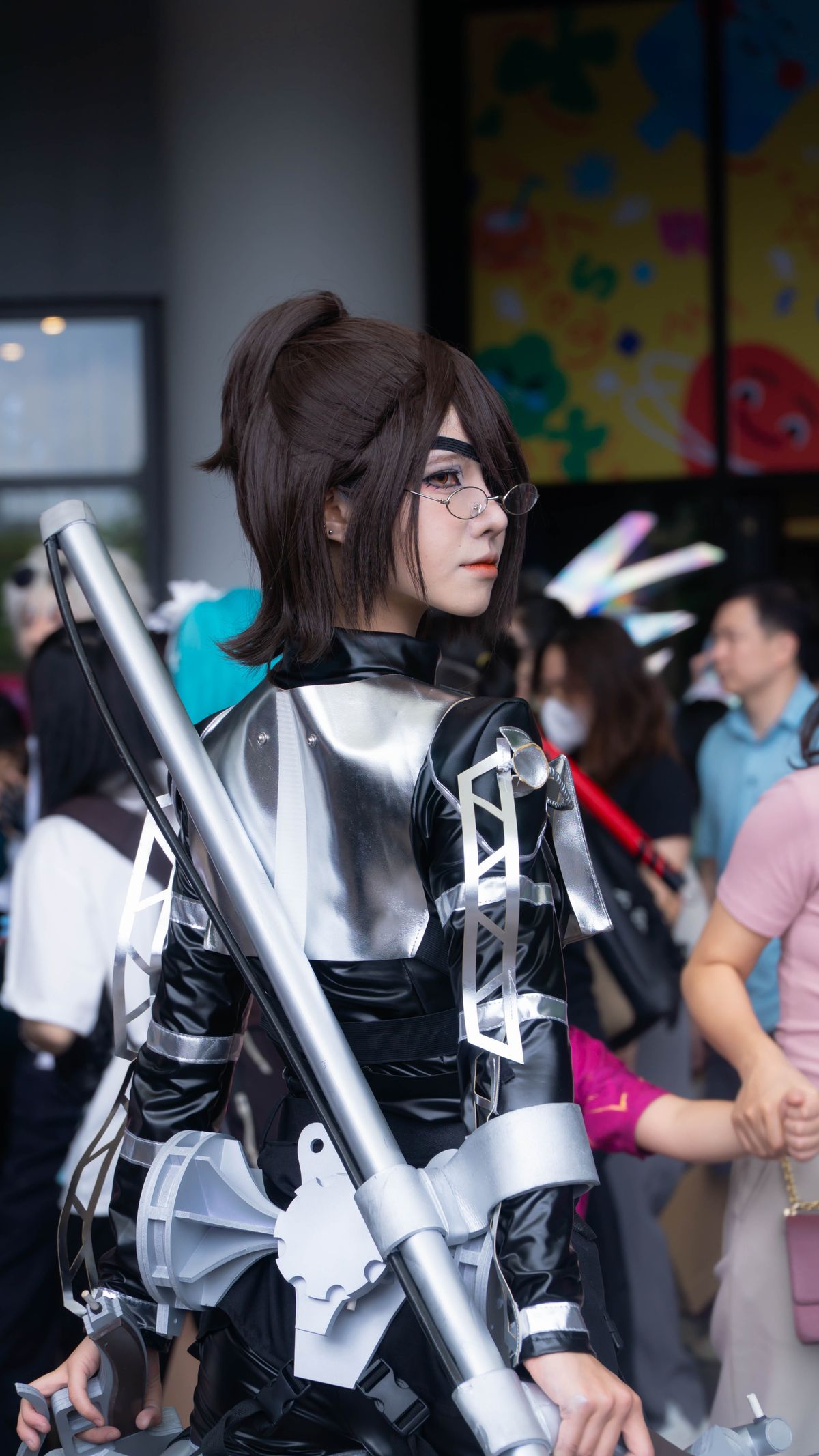 Cosplayer in Futuristic Sci-Fi Armor Costume · Free Stock Photo