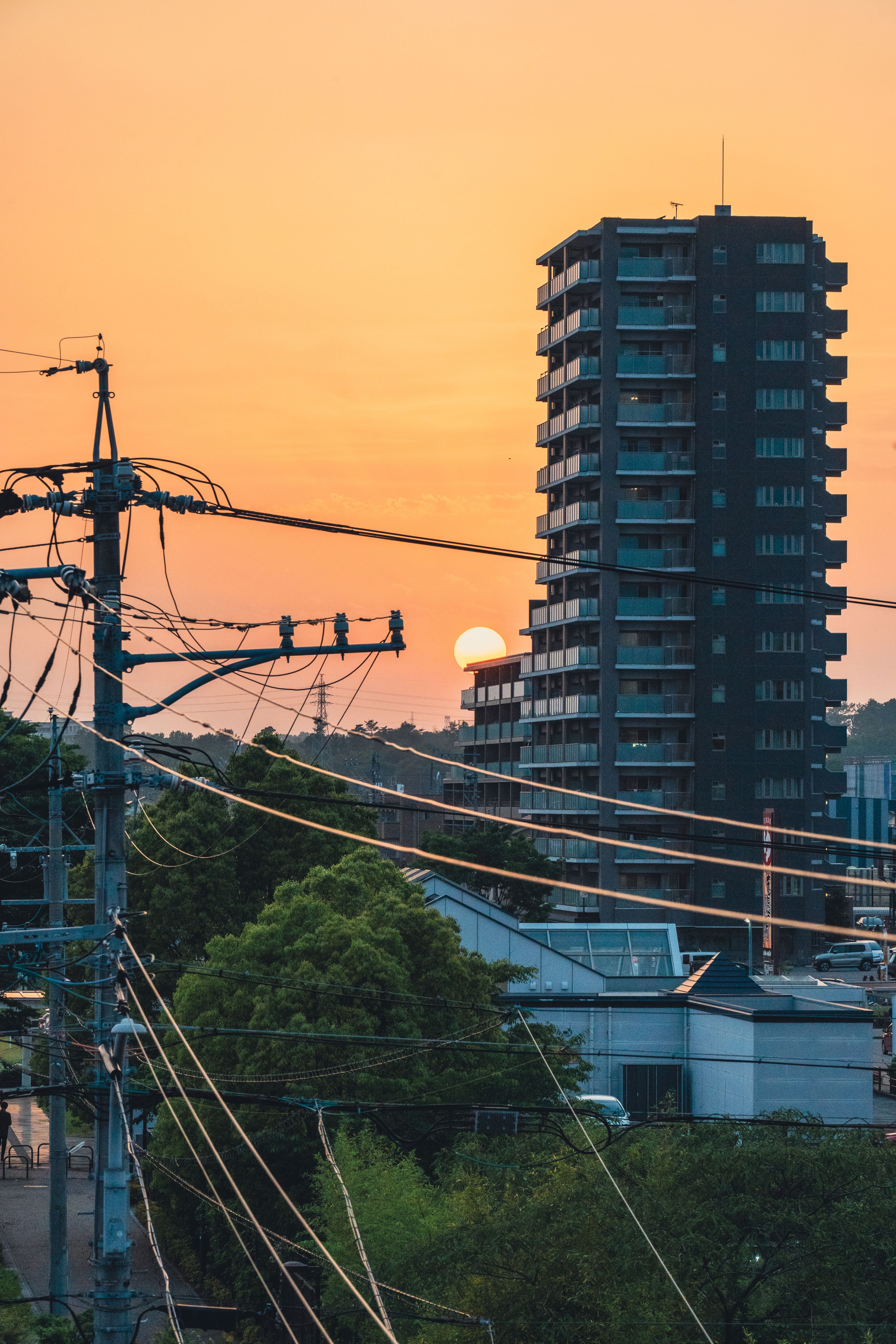 Urban Sunset with High-rise Building · Free Stock Photo