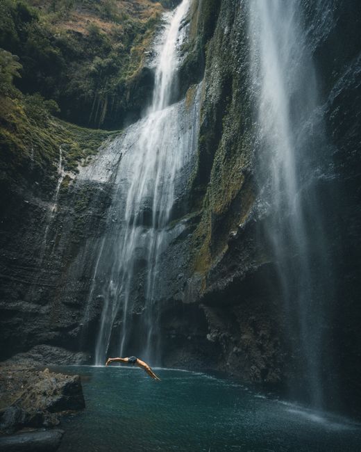 Must-See Waterfalls and Swimming Holes in Litchfield Must-See Waterfalls and Swimming Holes in Litchfield