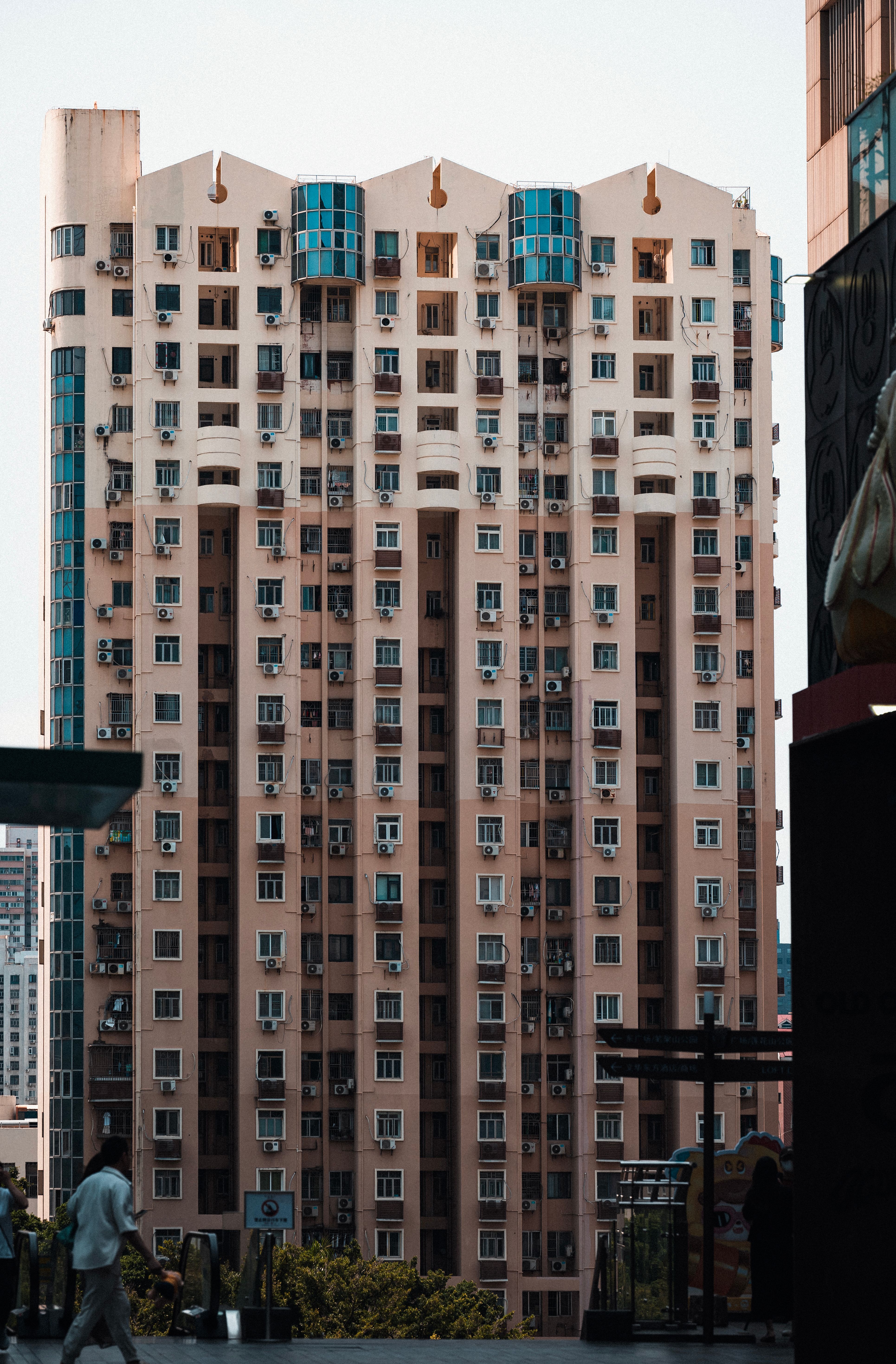 Urban High-Rise Building Exterior at Dusk · Free Stock Photo