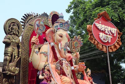 Indian Boob Press Photos, Download The BEST Free Indian Boob Press