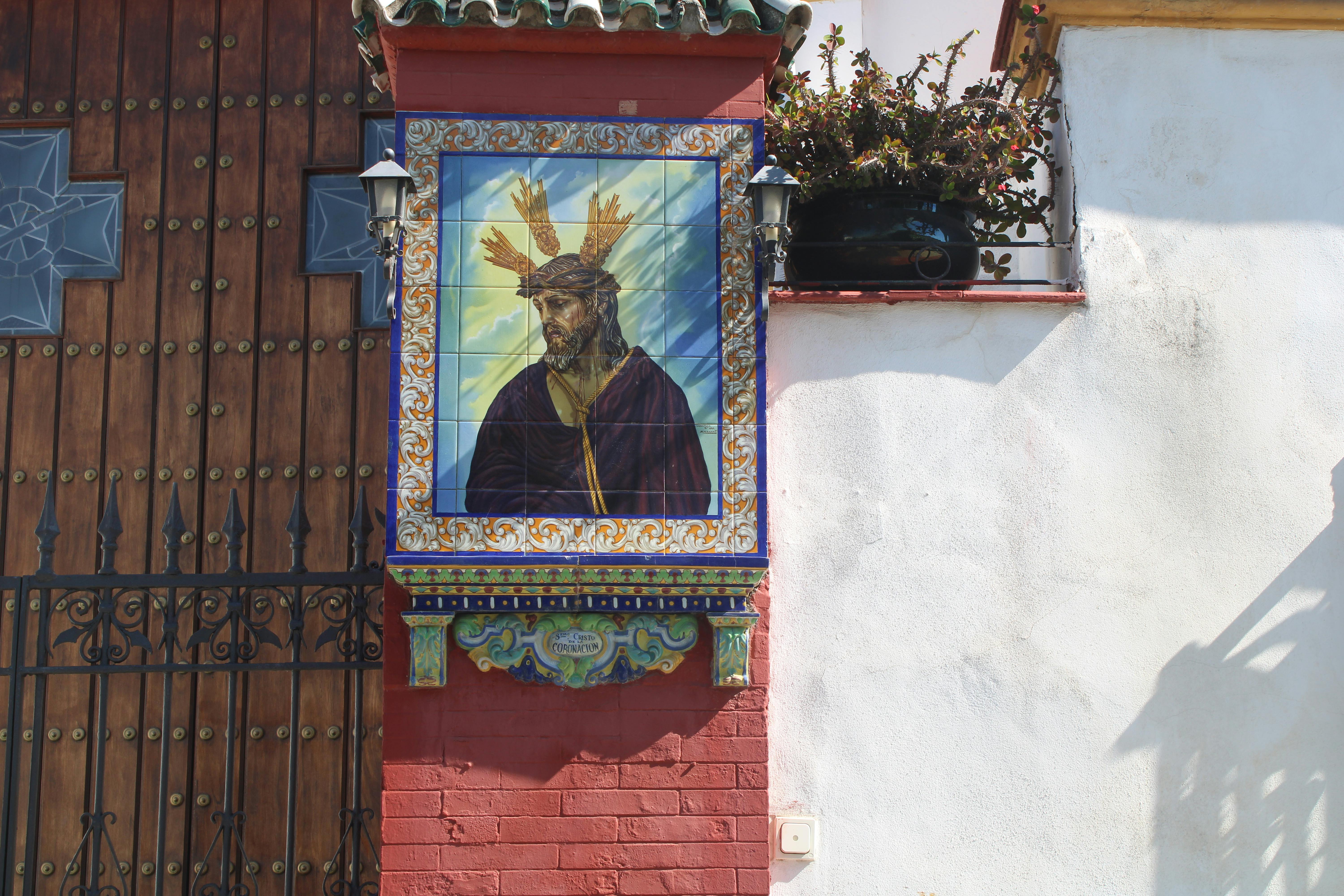 mosaico de azulejos con la imagen del cristo