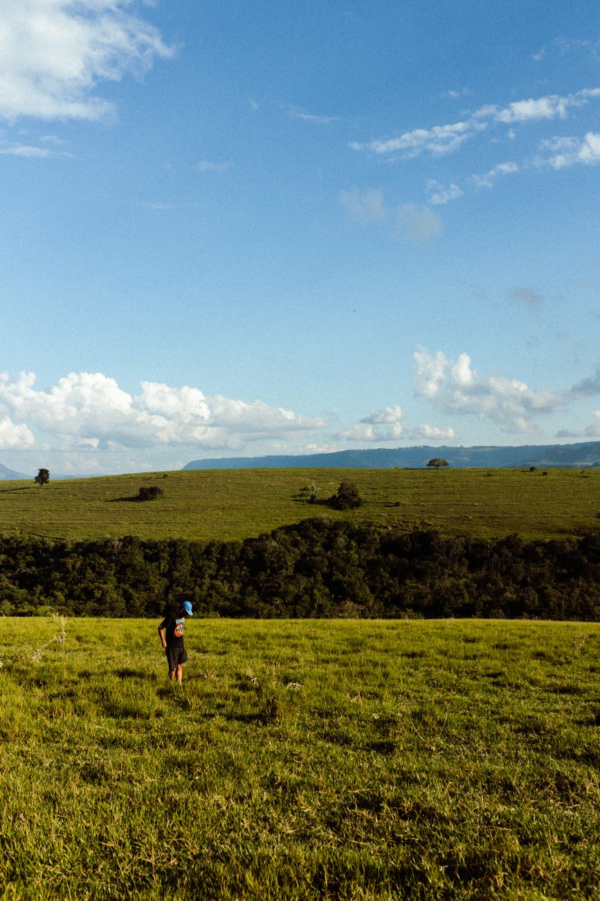 Le garçon qui est entré sur le terrain avec Rafa : Salvador, 6 ans
