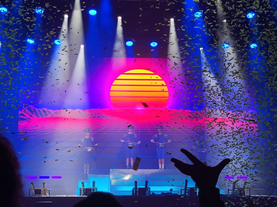 Do people live longer who retire early?