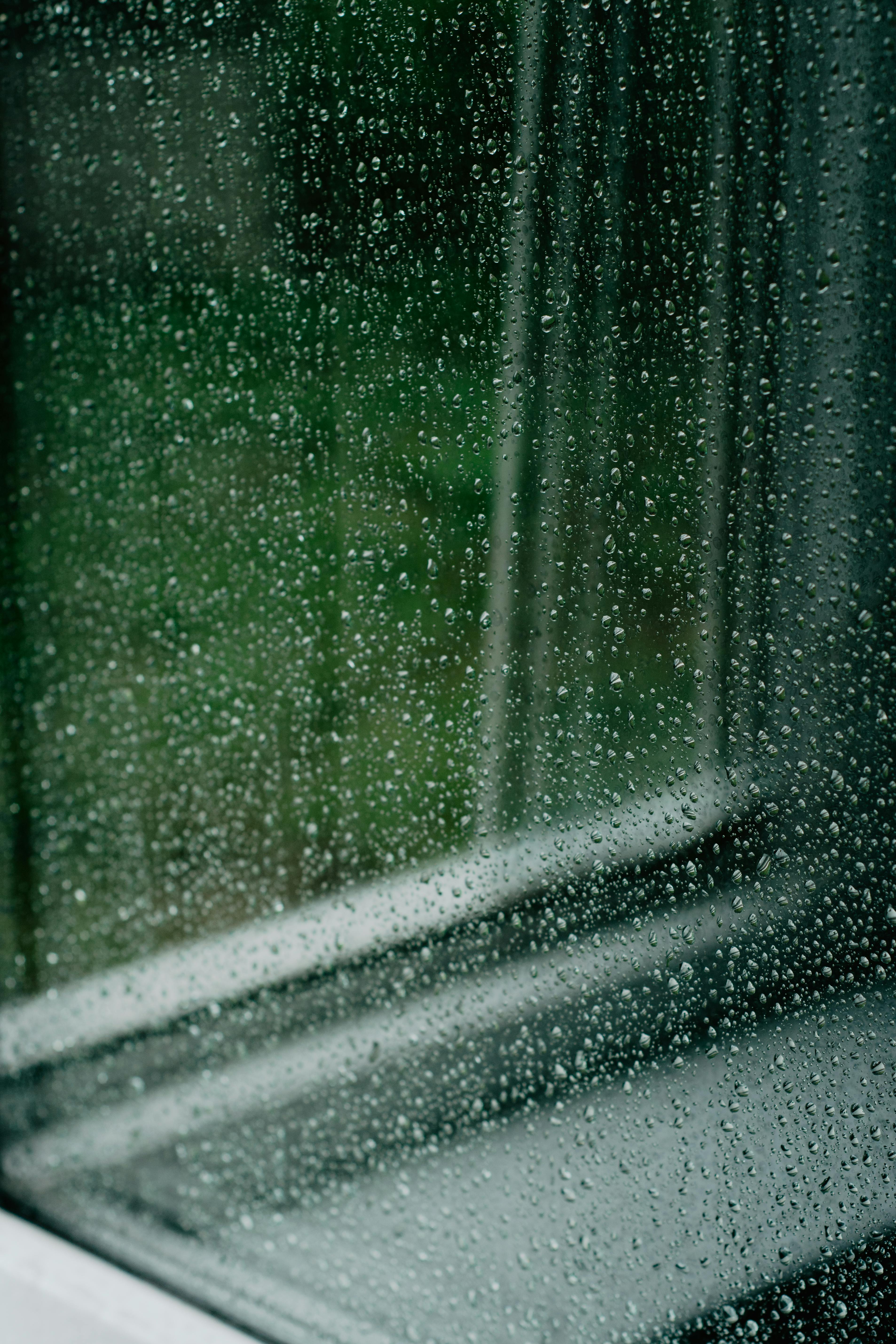 Is 2 liters a day enough water?