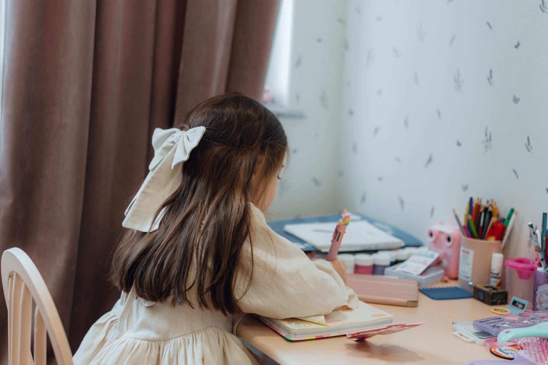 A Day in the Life of an Unschooling Family: Real-Life Examples and Practical Tips