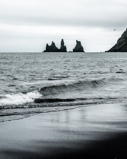 Grayscale Photo of Ocean Waves