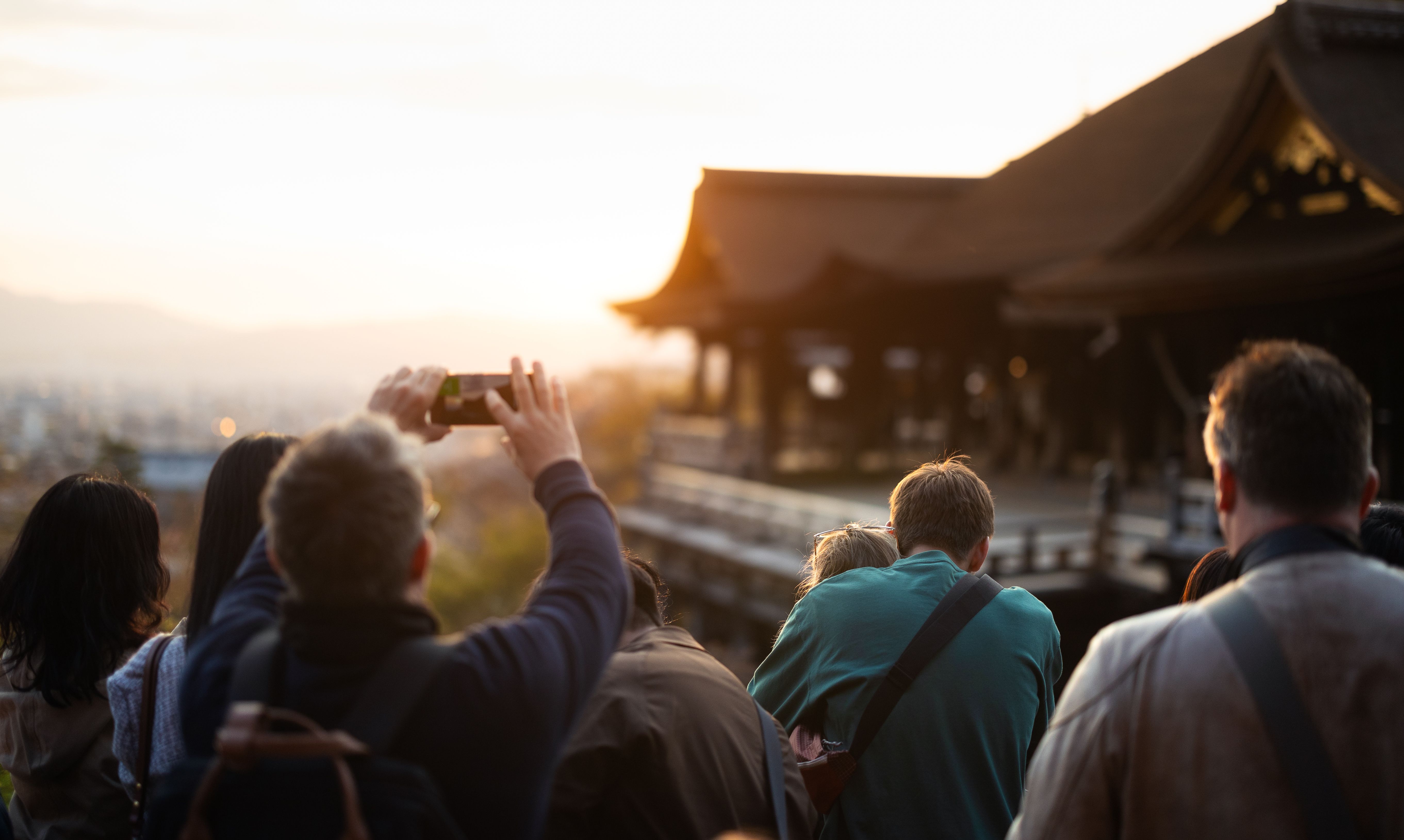 Asia Travel eSIM: The Ultimate Guide to Staying Connected Across Multiple Countries