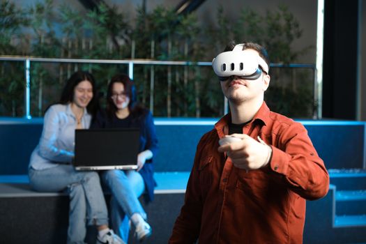 Why VR Gaming Trends: future predictions - Featured Image