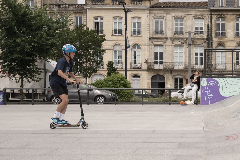 10 Canadian Youths Died in E-Scooter, E-Bike Crashes in 2025 — What It Means for Ottawa