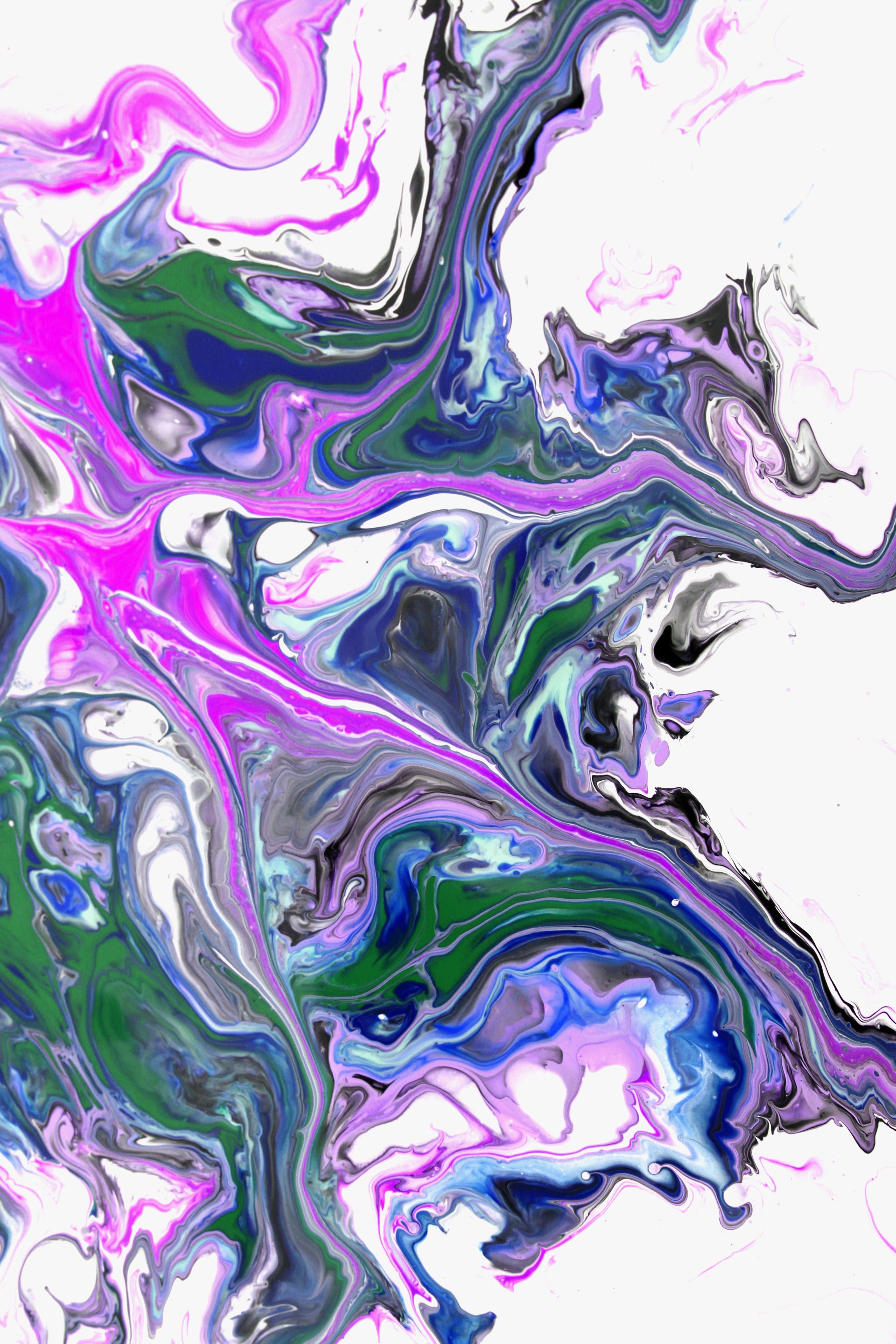 Vibrant Abstract Swirl Painting with Dynamic Colors · Free Stock Photo