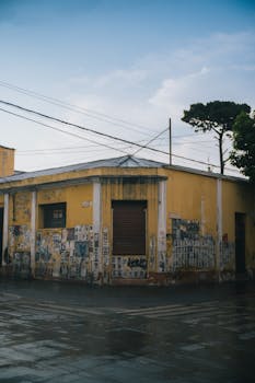 Image related to the extended rain alert in Khargone, Madhya Pradesh. Heavy rainfall is predicted until May 28th.  Stay updated on MP weather forecasts.
