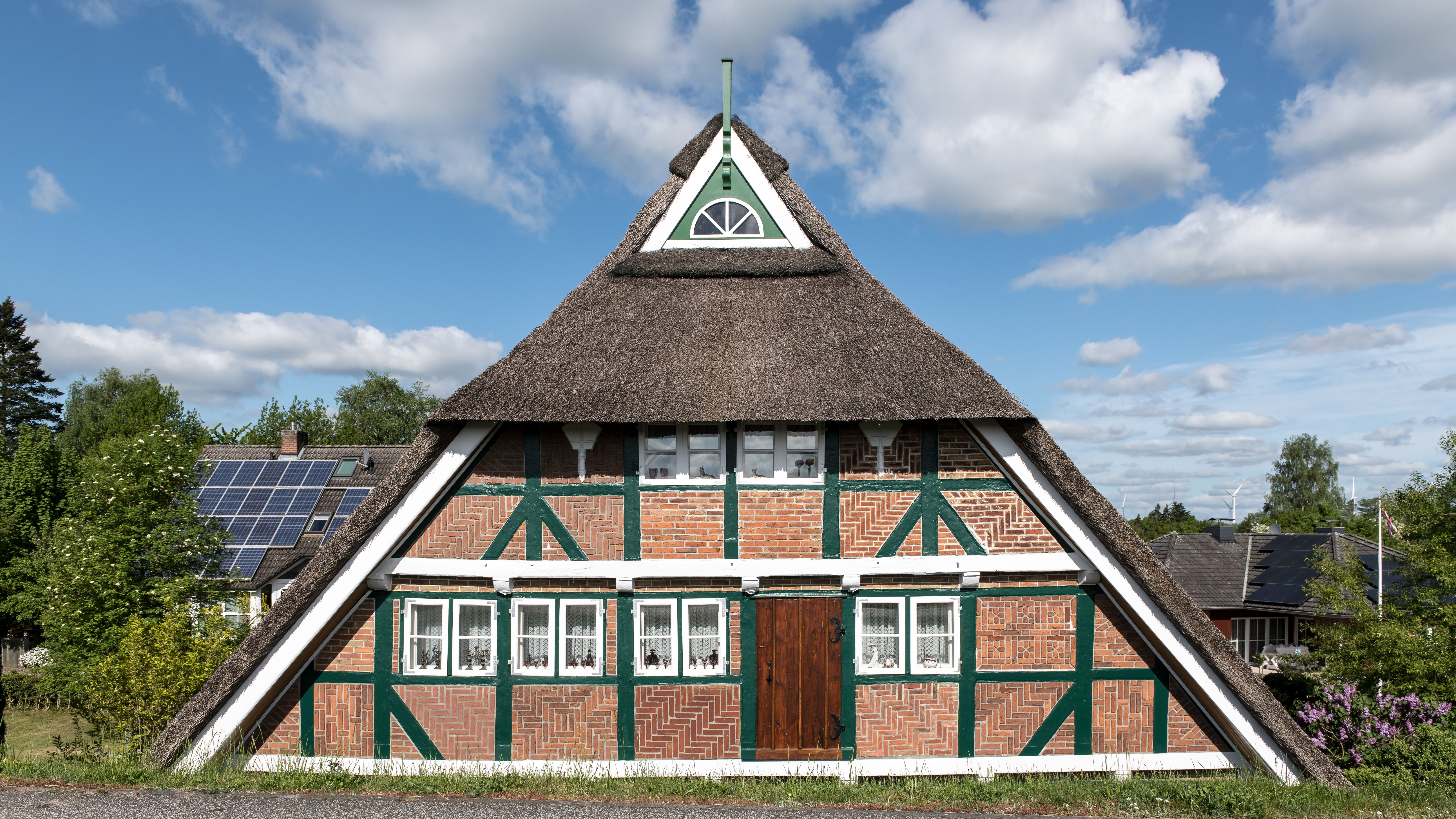 Kulturelle Sehenswürdigkeit mit traditioneller Architektur