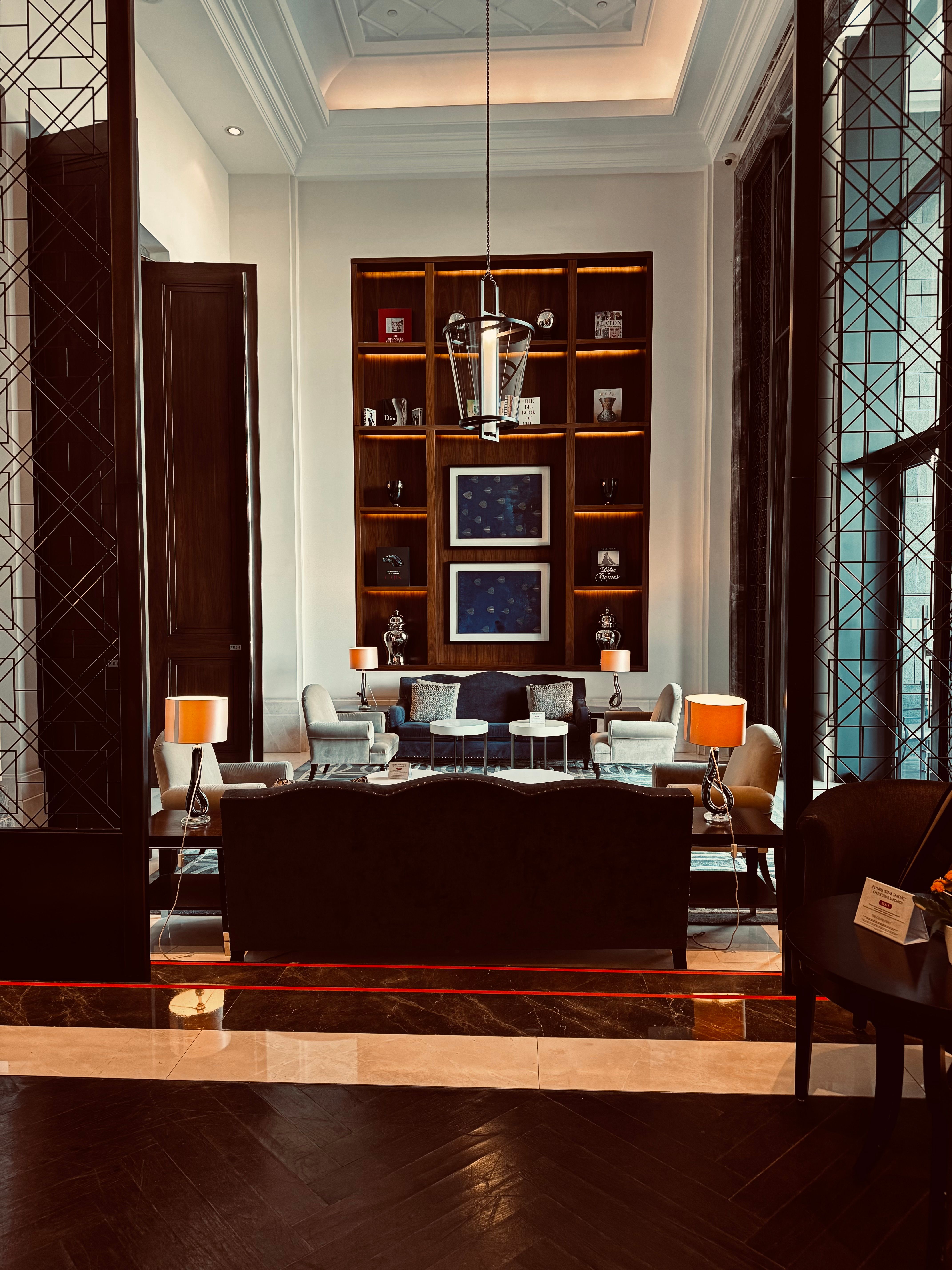 La Valencia Hotel