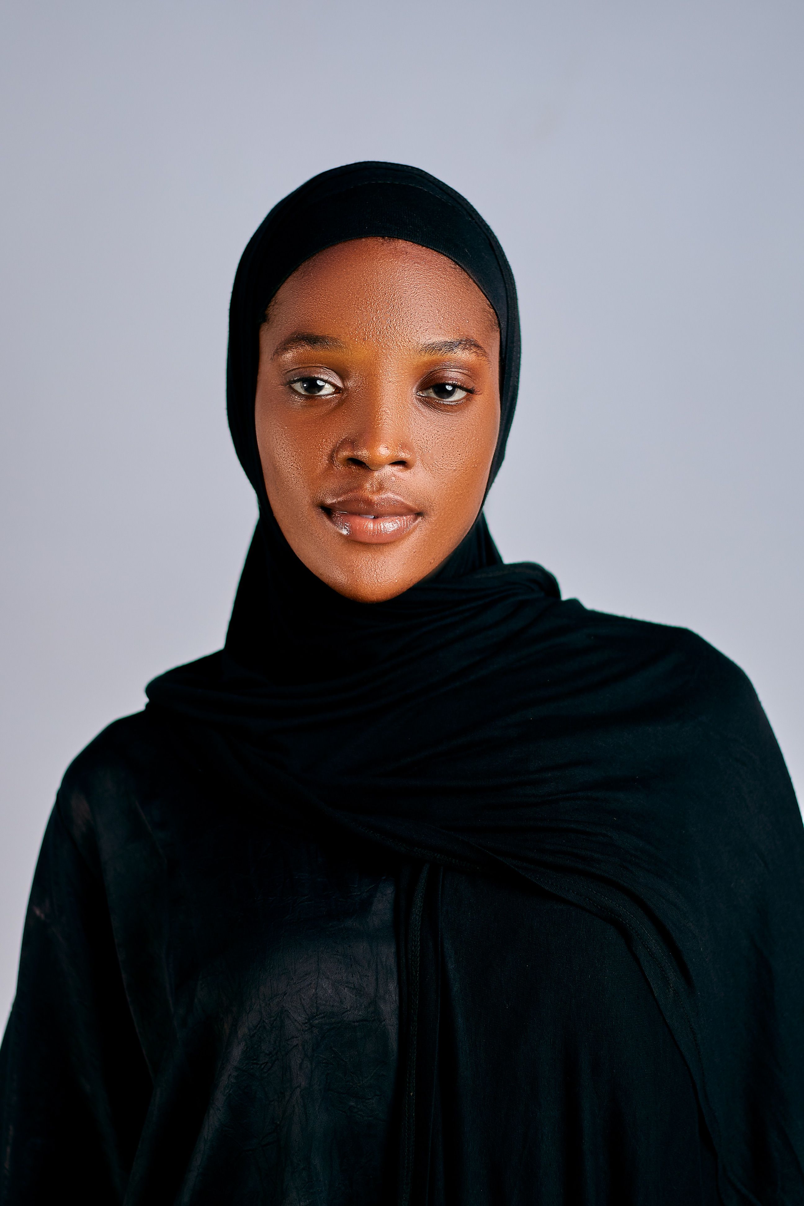 Close-up of Woman in Black Hijab · Free Stock Photo