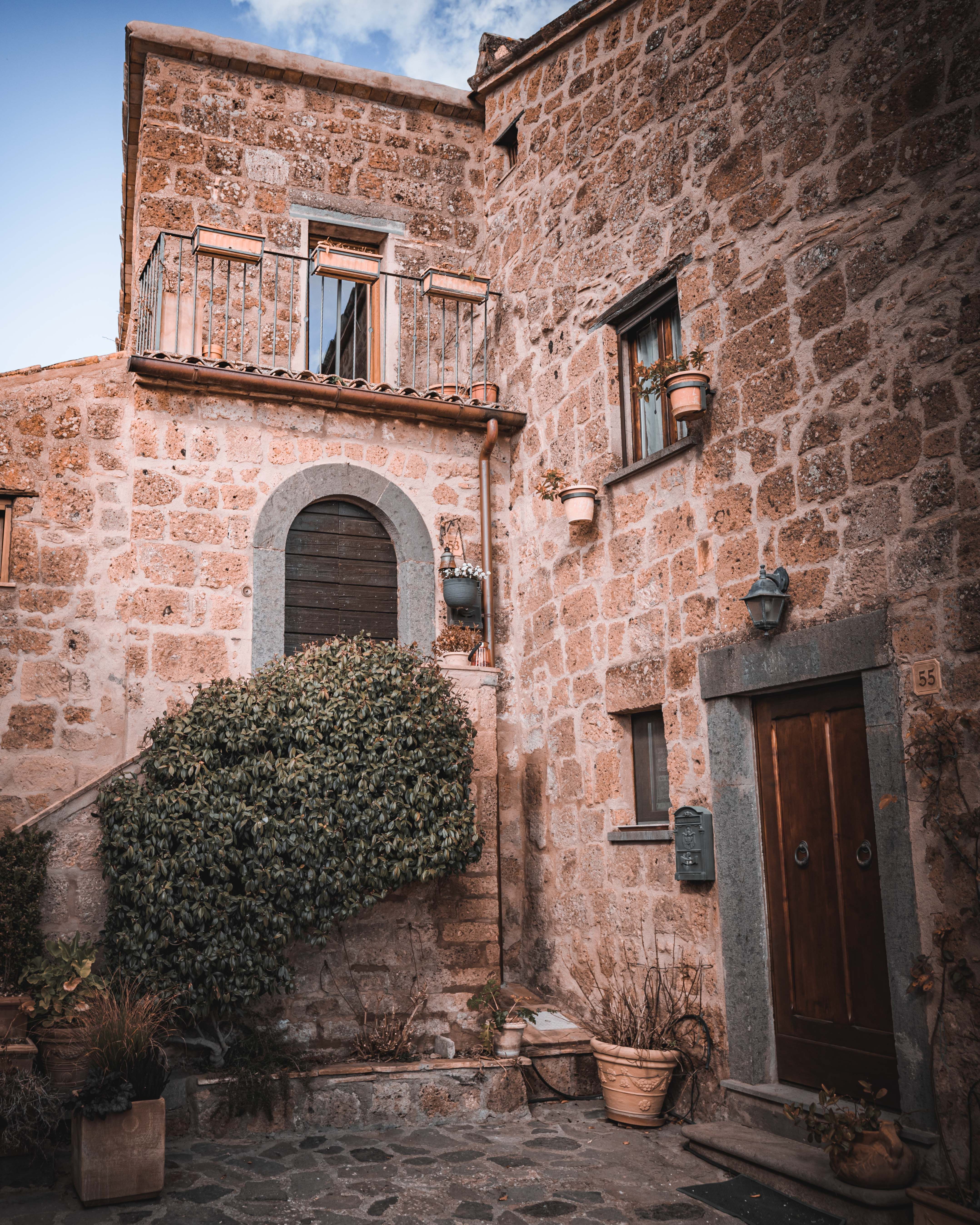 Charming Rustic Stone House Courtyard in Italy · Free Stock Photo