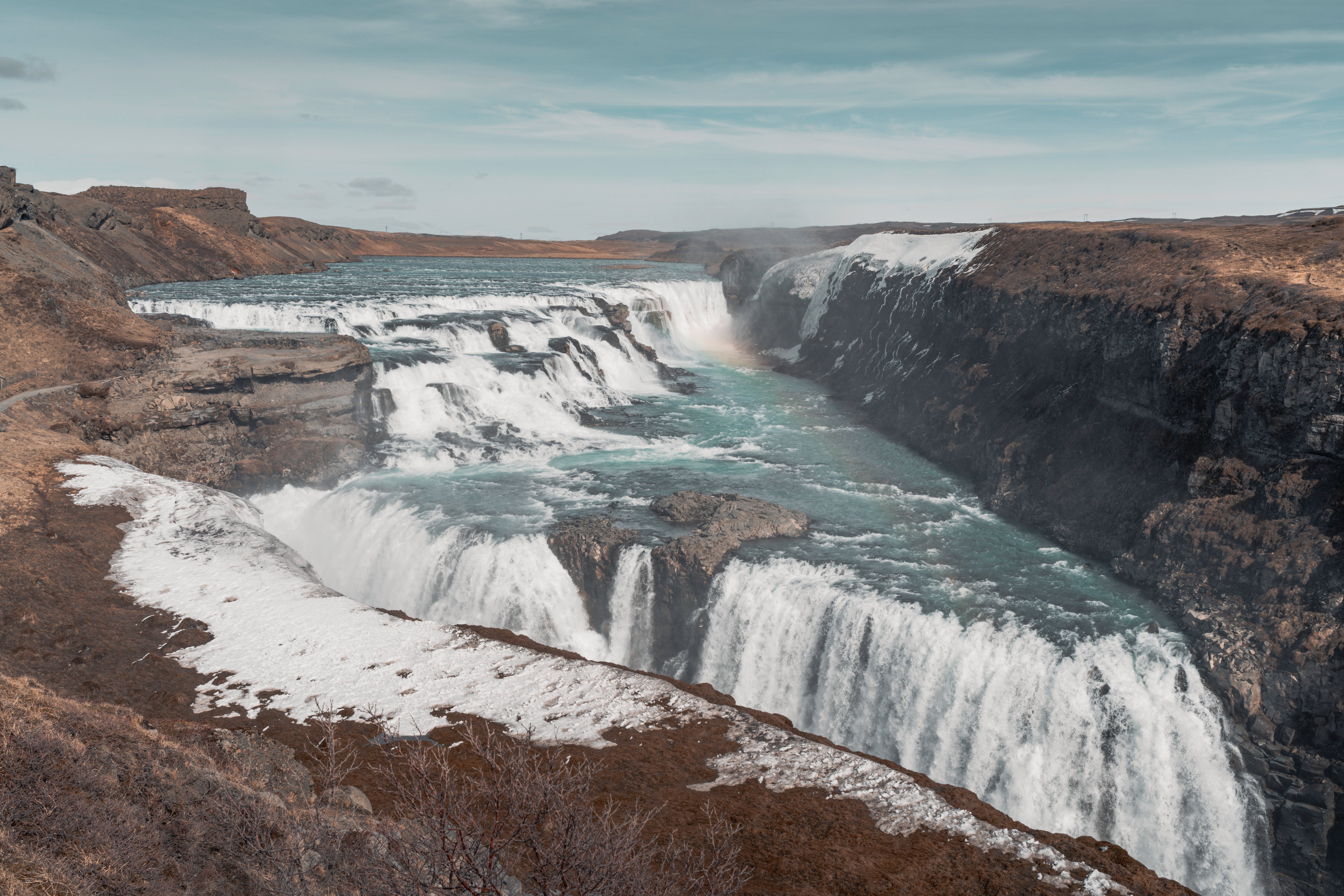 Gullfoss waterfall + rugged landscape — Golden Circle Þingvellir Mid-Atlantic Ridge + Geysir Strokkur 5-10 min eruption + Gullfoss 32m
