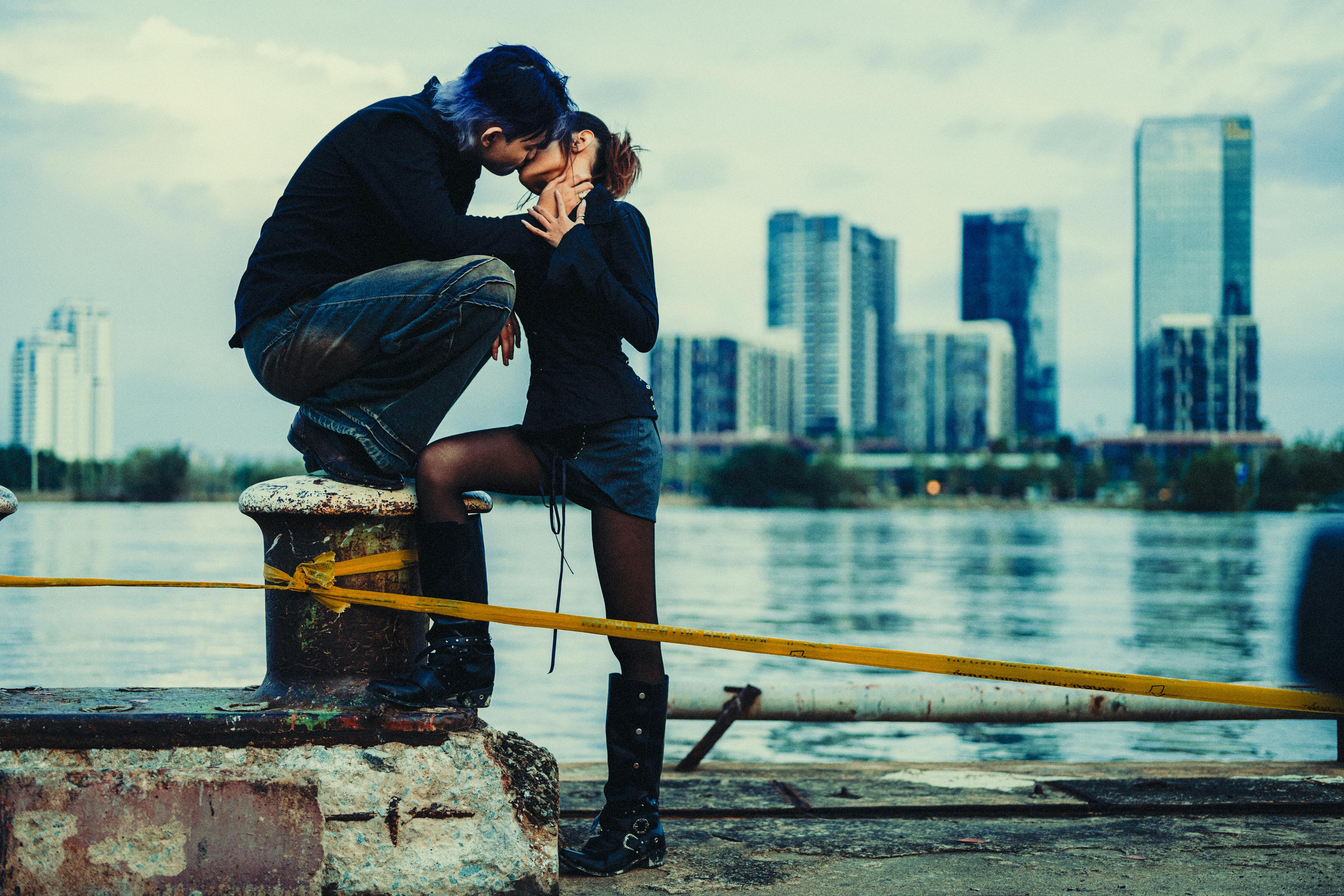 Dating Tips For Young Adults Living In London: Secrets To Success 12 5 Common Dating Mistakes Young Londoners Make and How to Avoid Them