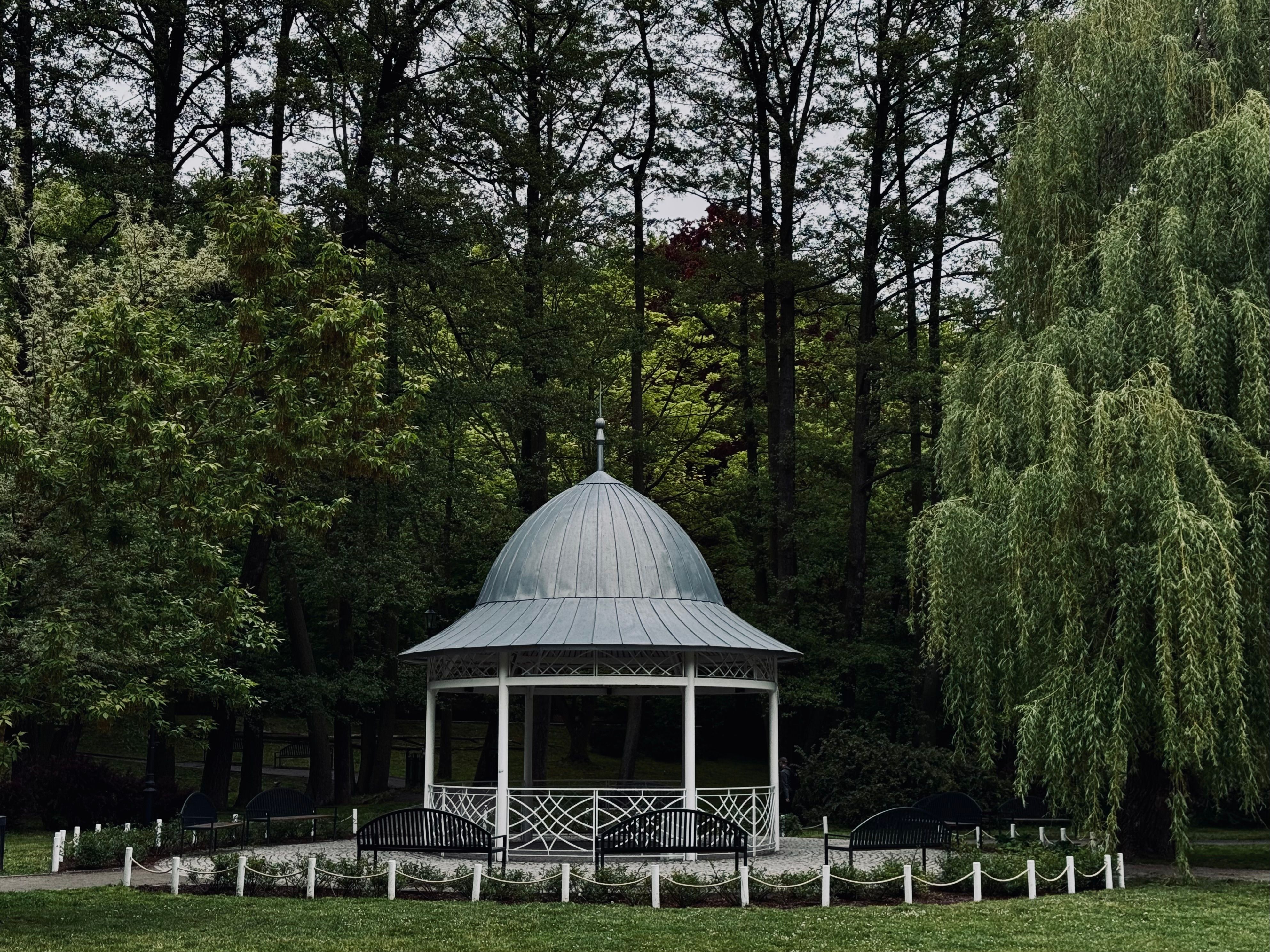 Gazebo in Lush Green Park Landscape · Free Stock Photo