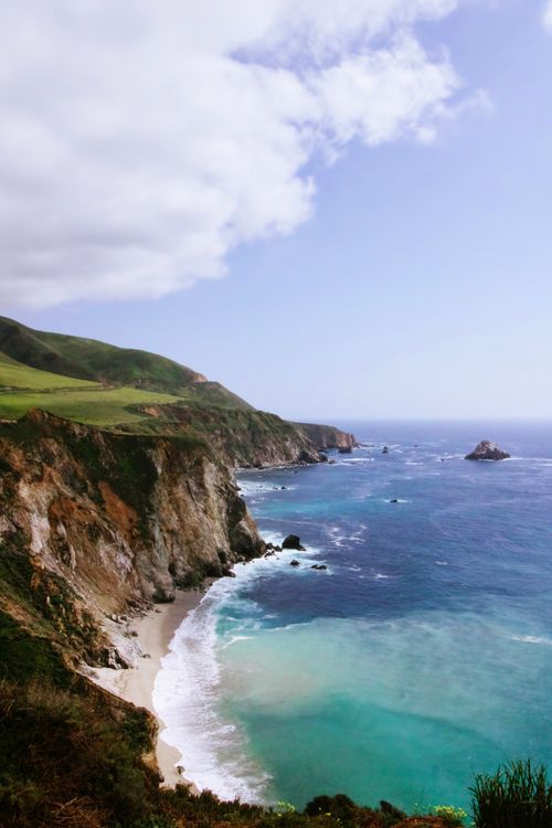 Impresionante Vista Costera De Monterey California Foto De Stock impresionante-vista-costera-de-monterey-california-foto-de-stock