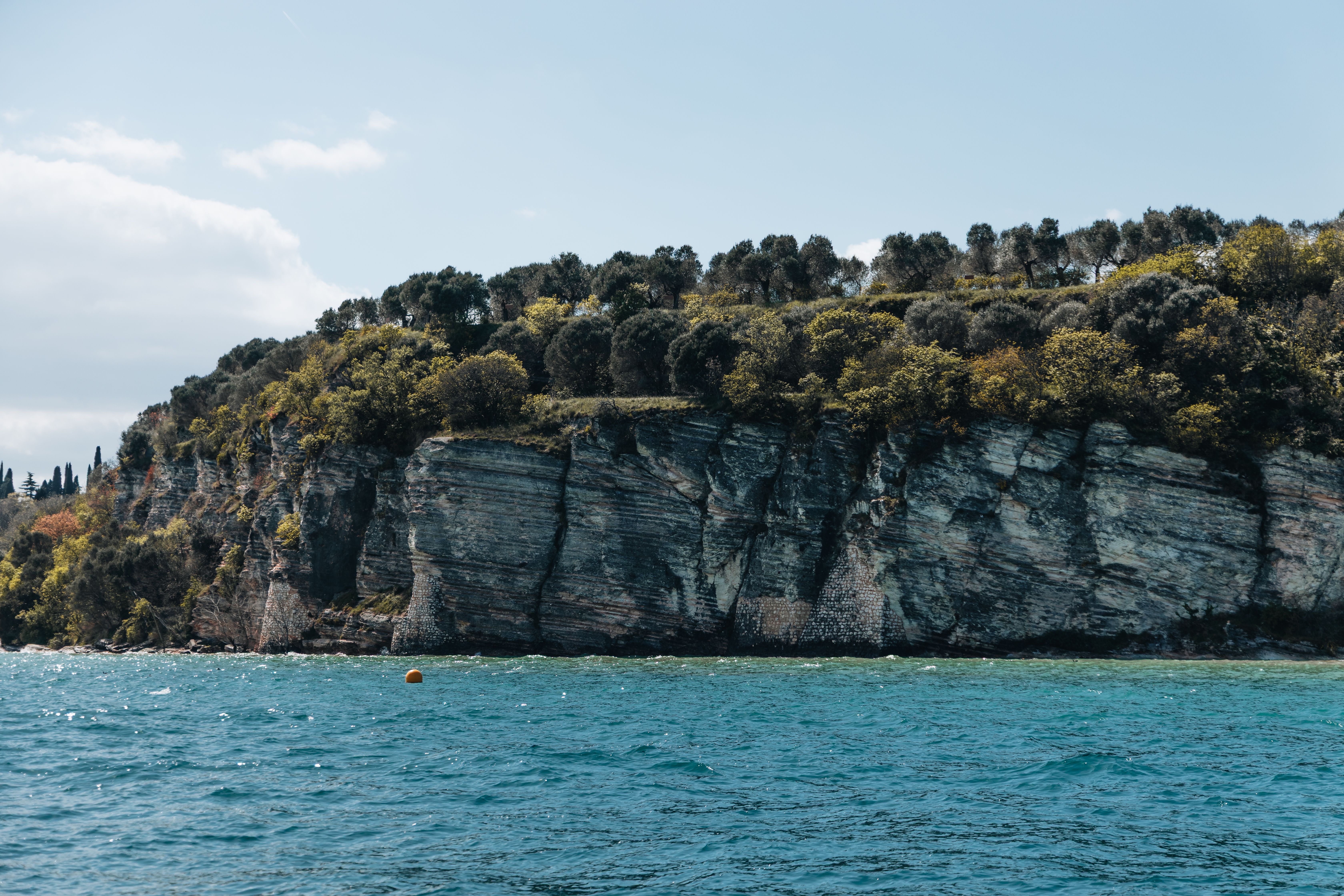 Kiteboarding Season Peak: Why Lake Garda Italy Outperforms Caribbean Hotspots in April 2026