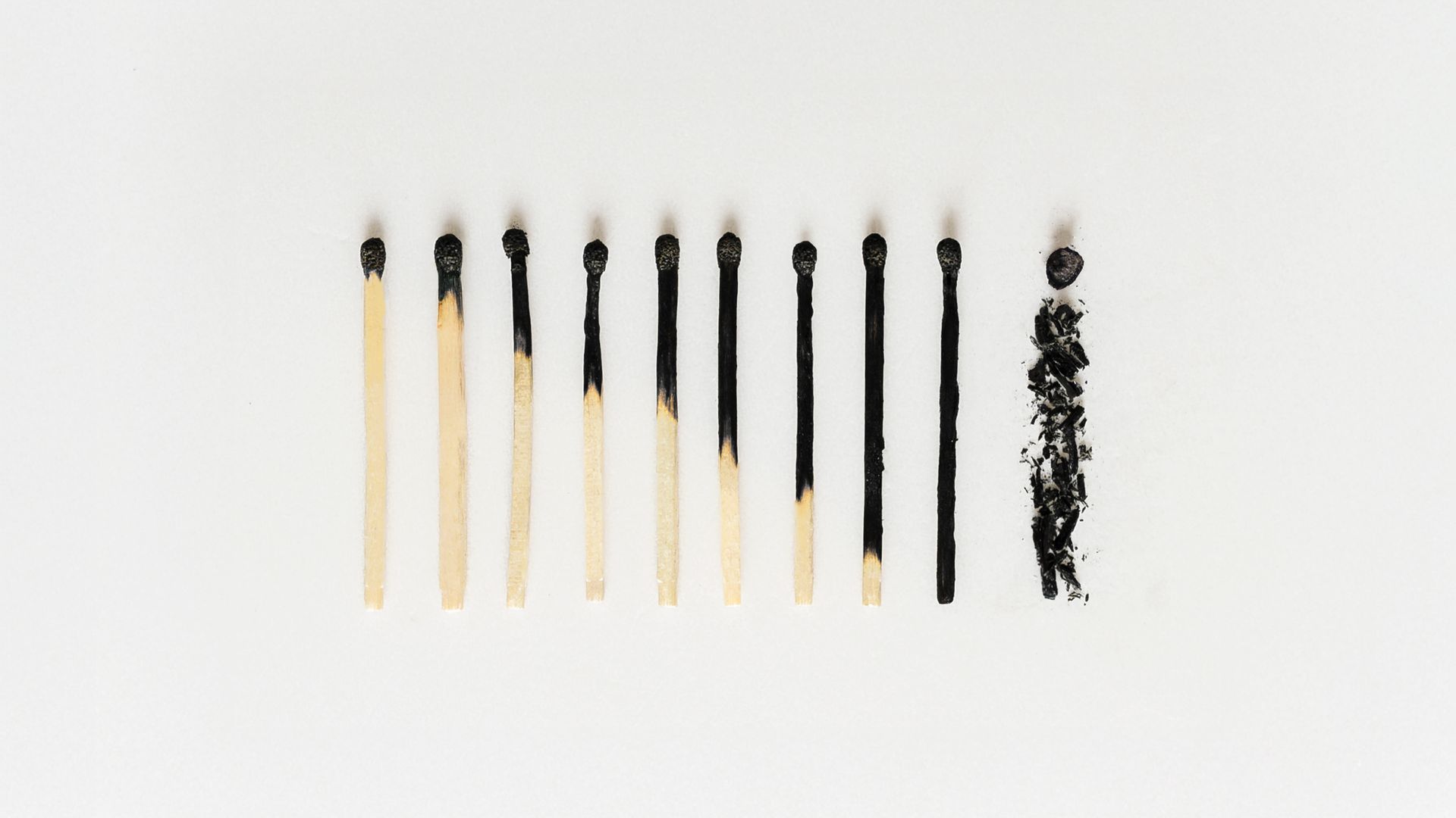 Modafinil for Burnout Recovery: A Comprehensive Guide Minimalist photo showing series of matches to symbolize burnout and progression — modafinil for burnout recovery