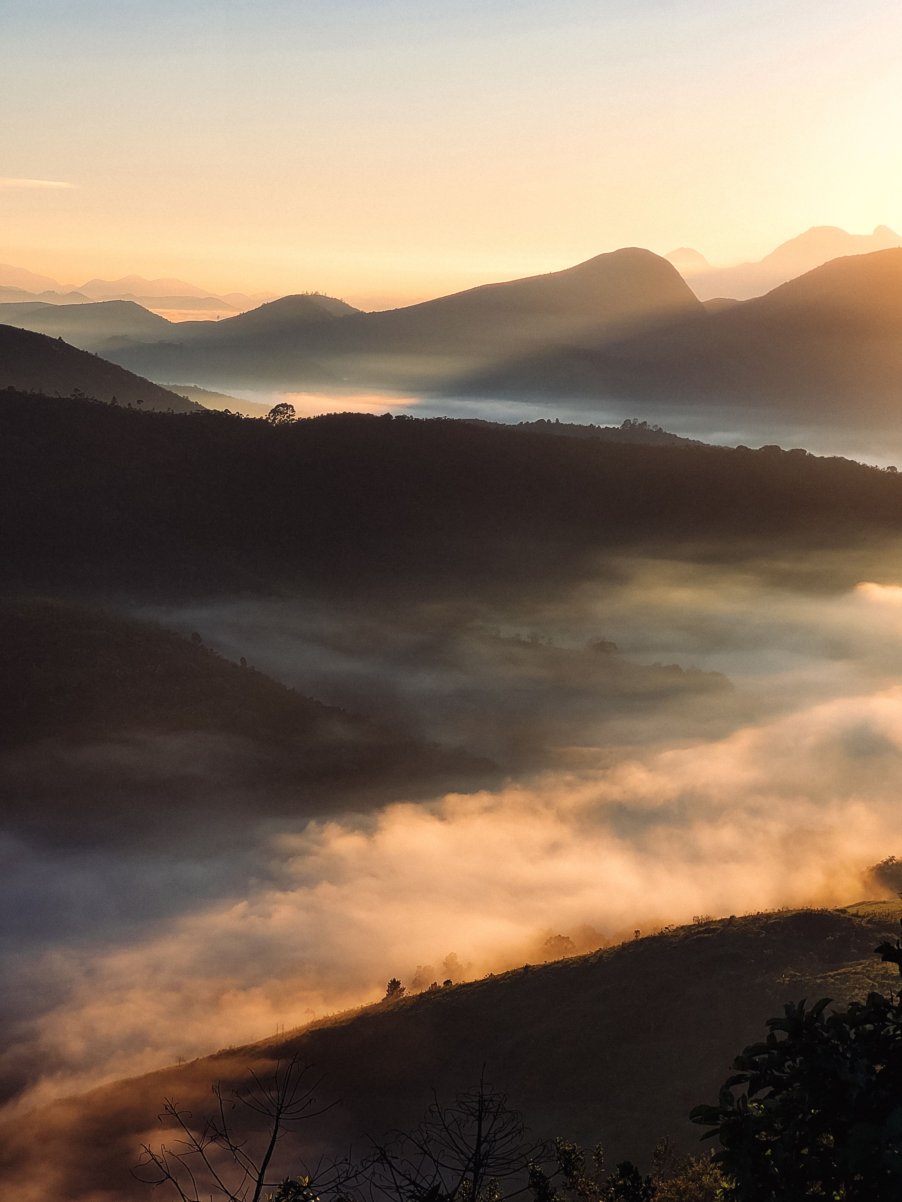 Mesmerizing Sunrise Over Misty Mountain Landscape · Free Stock Photo