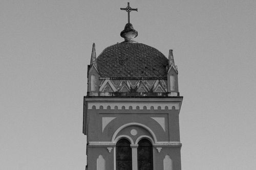 Free Black and white photo of a historic church dome in Aracaju, showcasing architectural details. Stock Photo