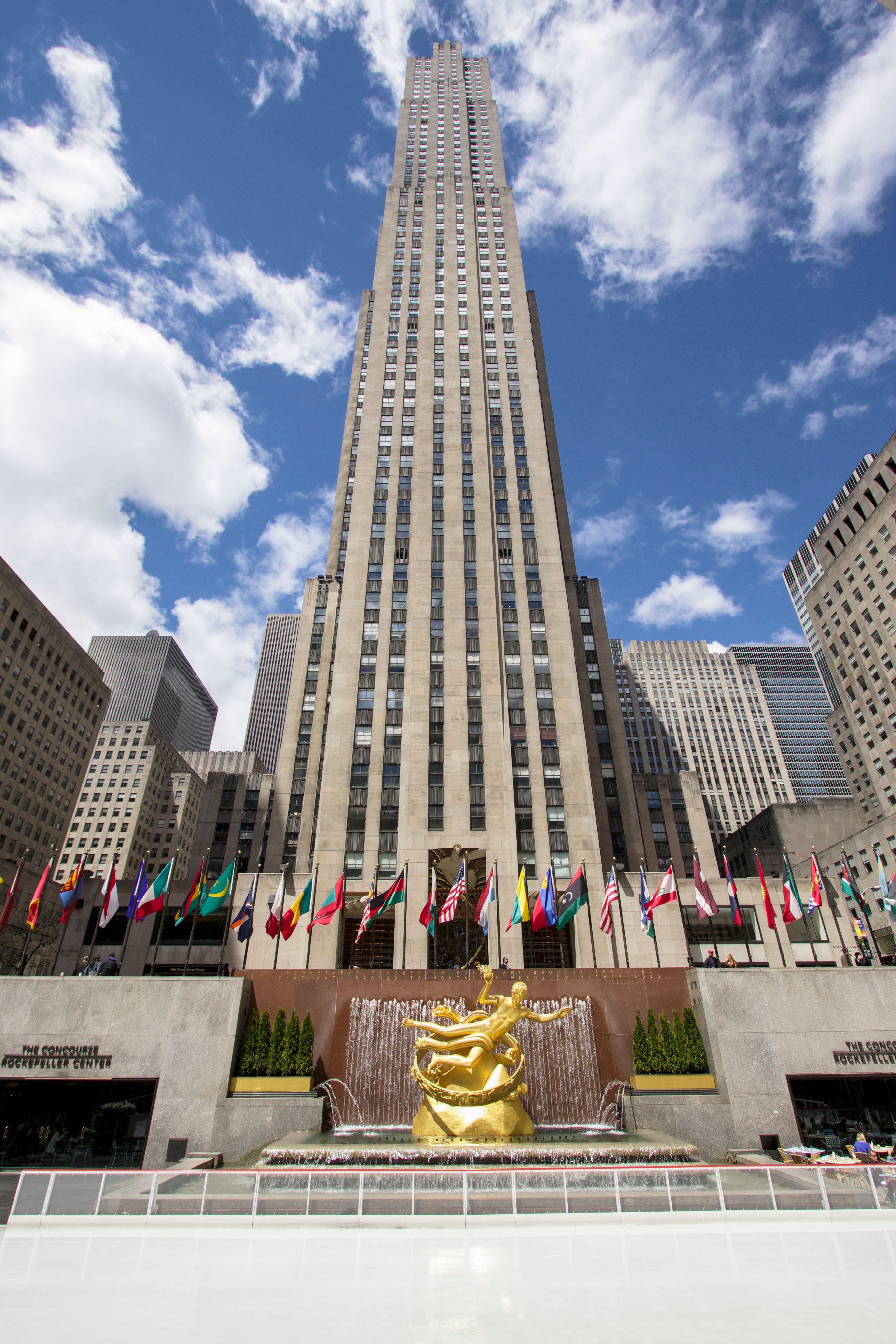 Iconic Prometheus Statue at Rockefeller Center · Free Stock Photo