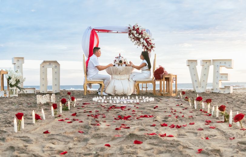 Online dating: starting a conversation on a niche platform