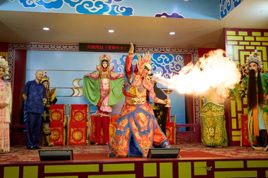 Sichuan opera face-changing show — Chengdu