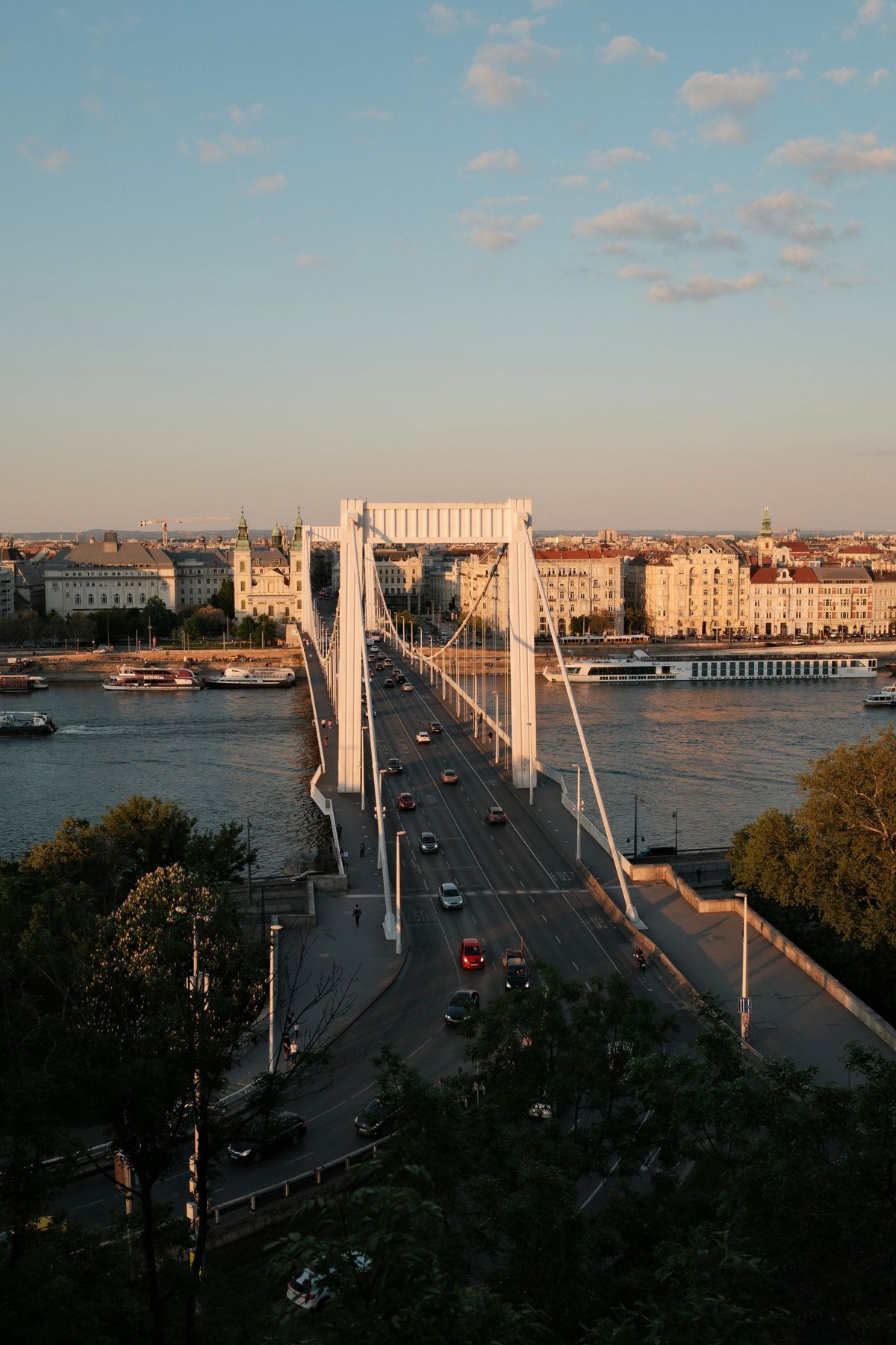 Puente Elizabeth al atardecer