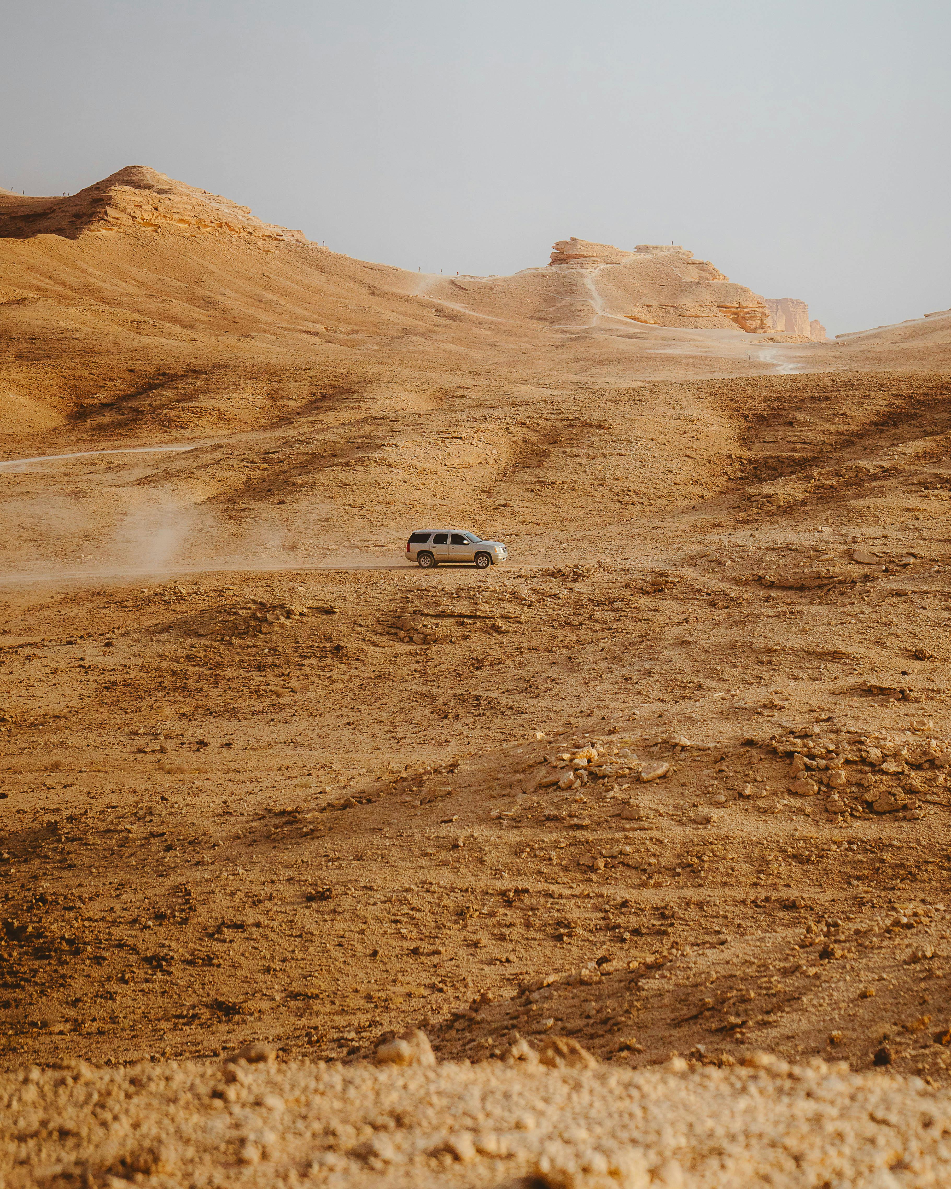 Libia: RSE empresarial que impulsa capacitación y servicios comunitarios esenciales