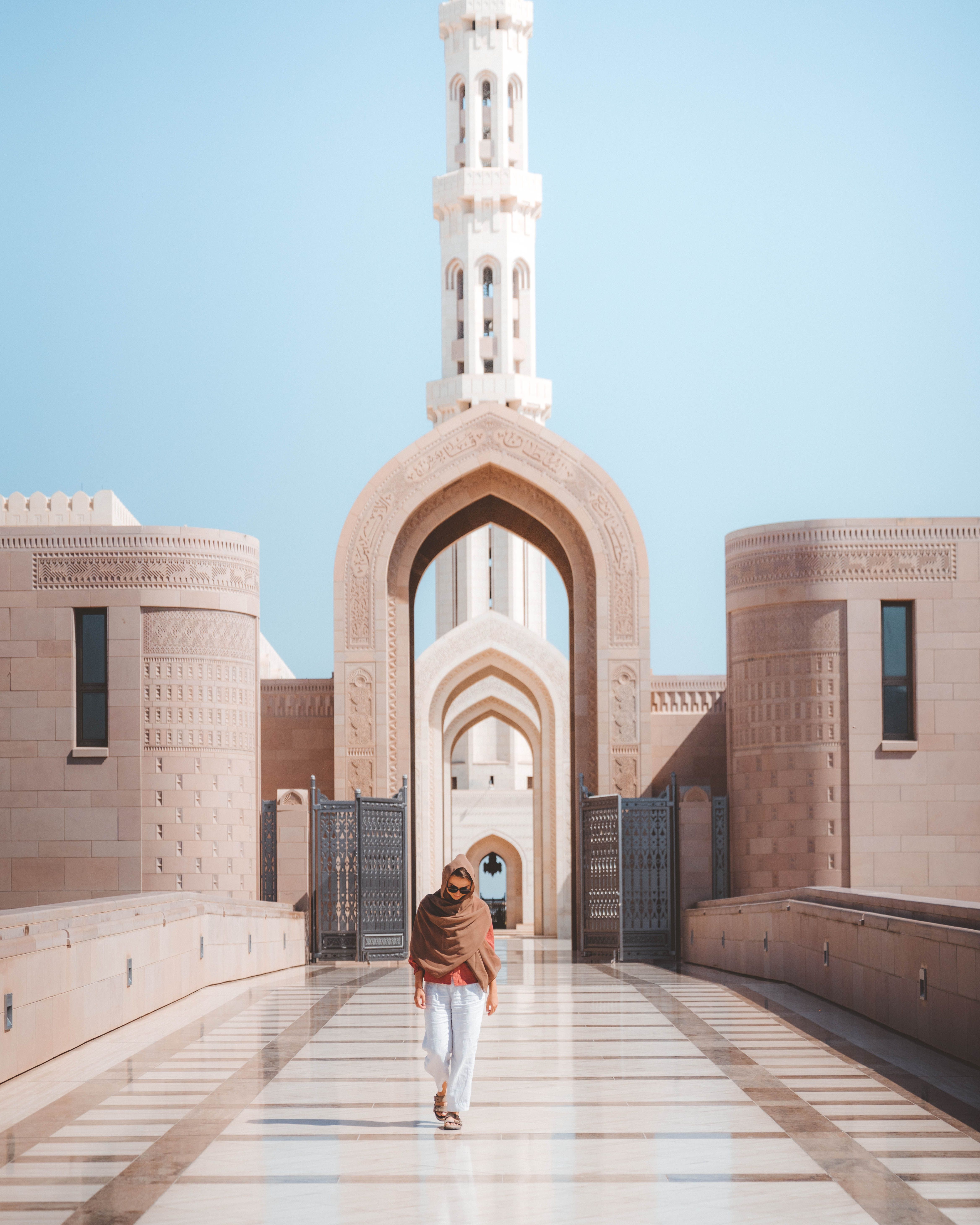 Walking at Grand Mosque, Modern Architectural Design · Free Stock Photo