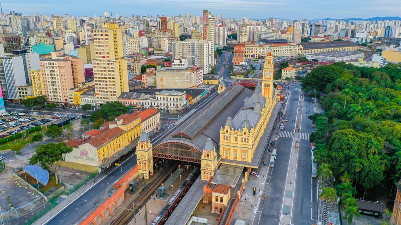 Internet fibra em São Luís: cobertura, planos e dicas