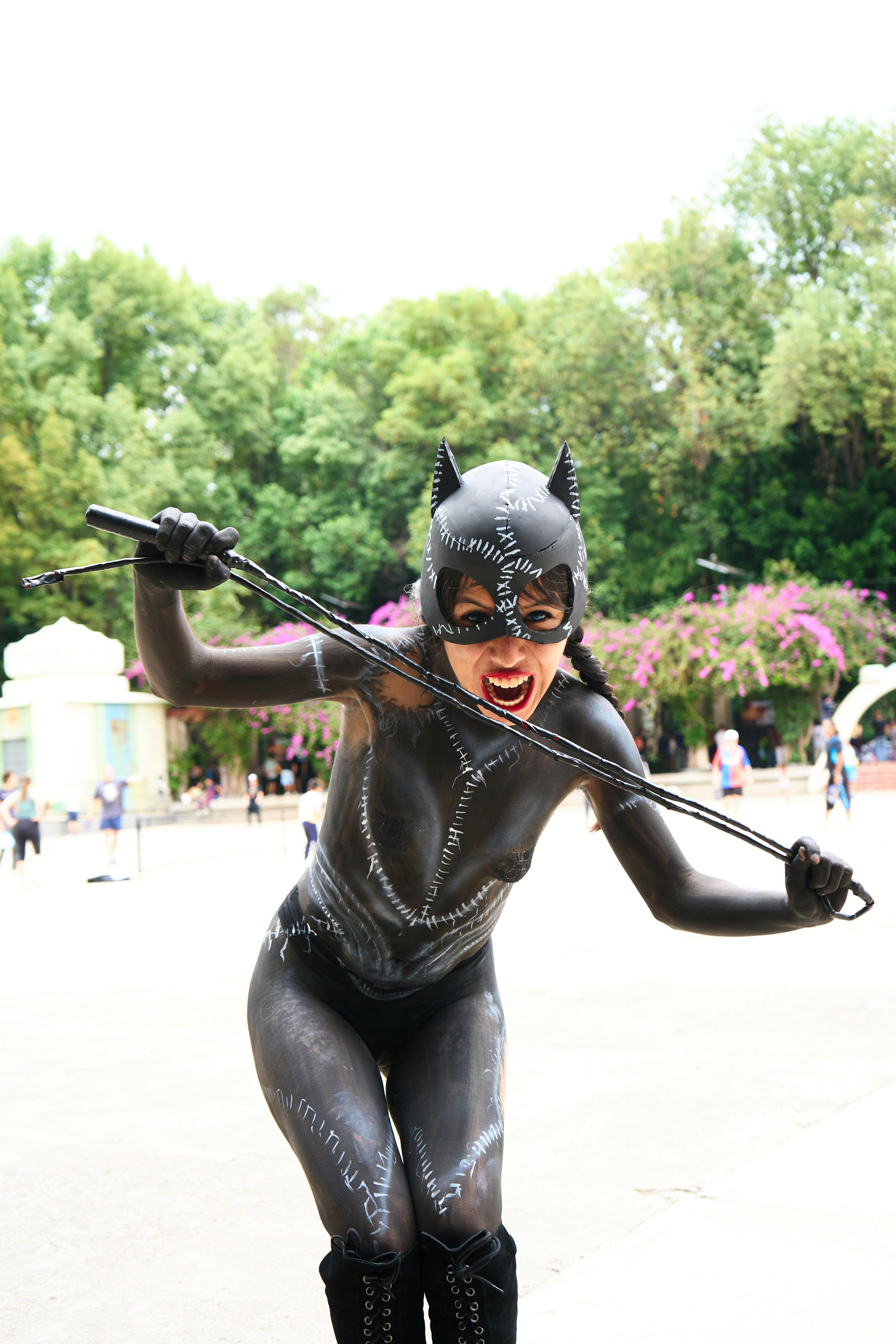 Unpacking Jonathan Ross’s Controversial Role on The Masked Singer: What Fans Are Saying