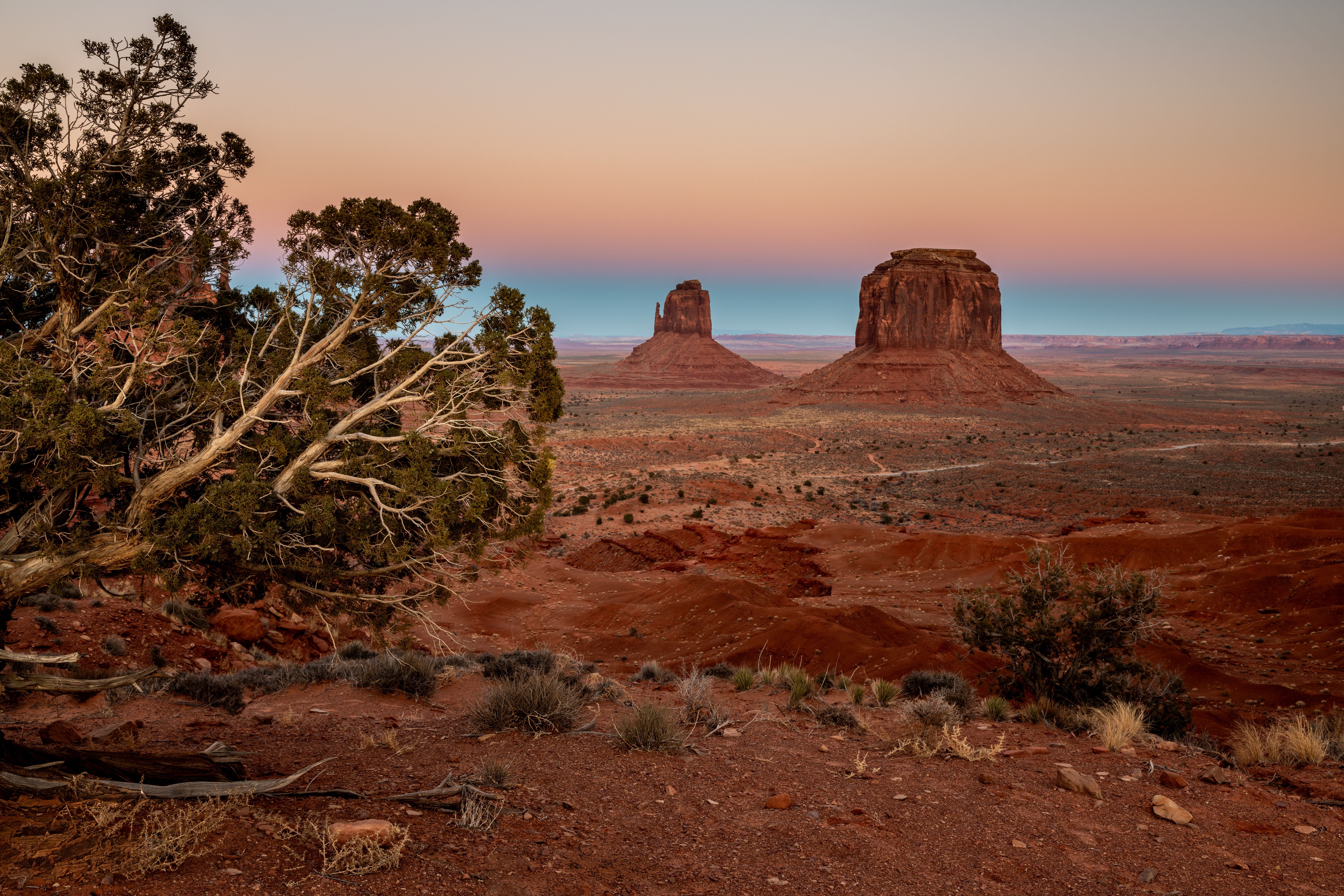 Stunning Sunset at Monument Valley · Free Stock Photo