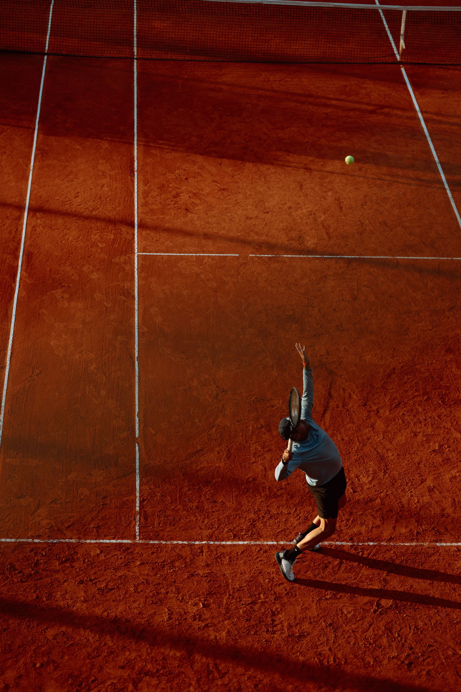 Tennis player on clay court