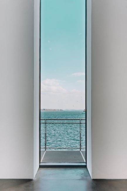 A serene view through a window at a modern art museum in Istanbul, Türkiye.