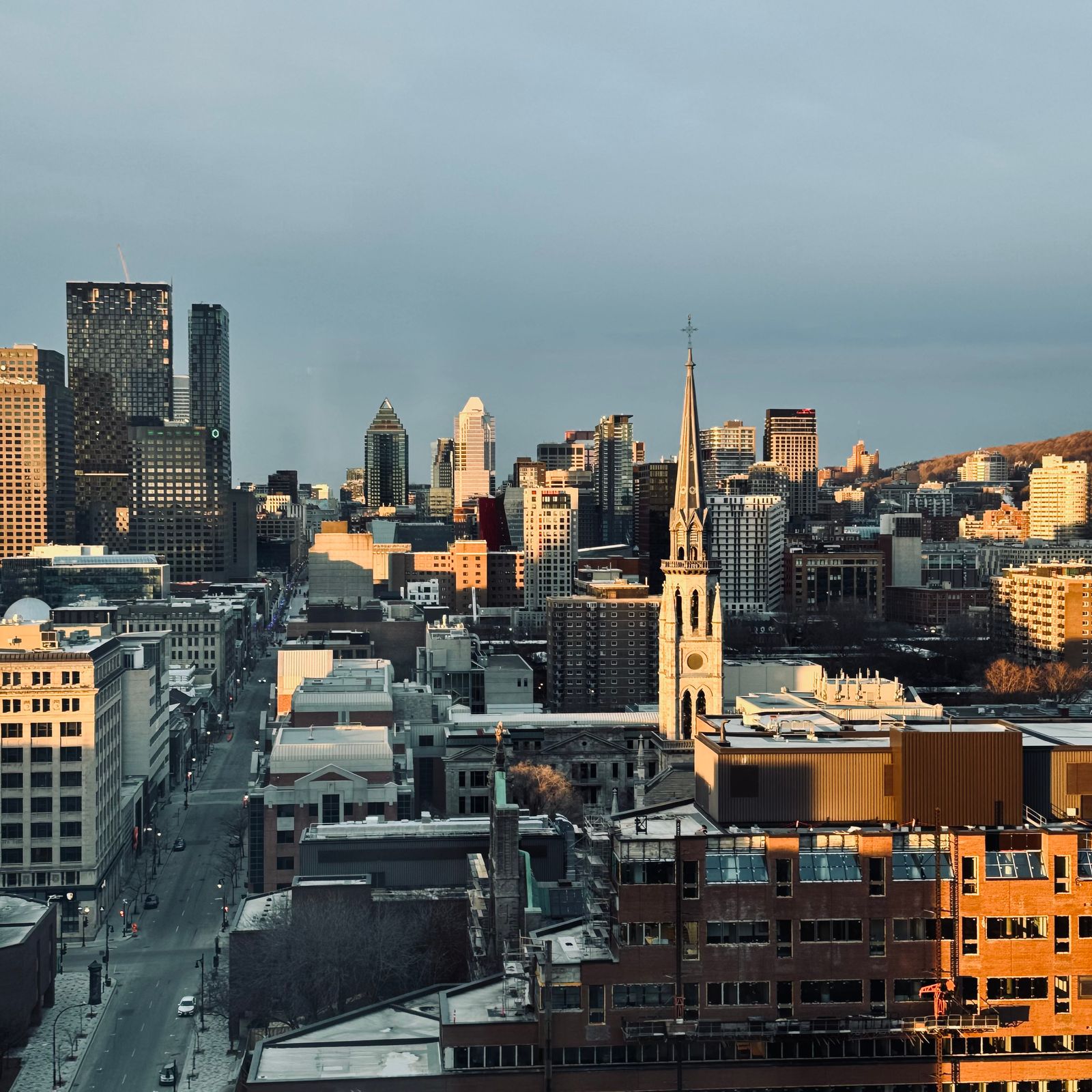 Montreal skyline at dusk, Alena Evseenko on Pexels