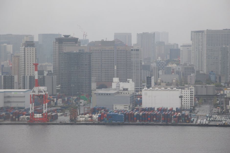 Japan's Widening Trade Deficit Puts BOJ Policy and Yen Under Scrutiny