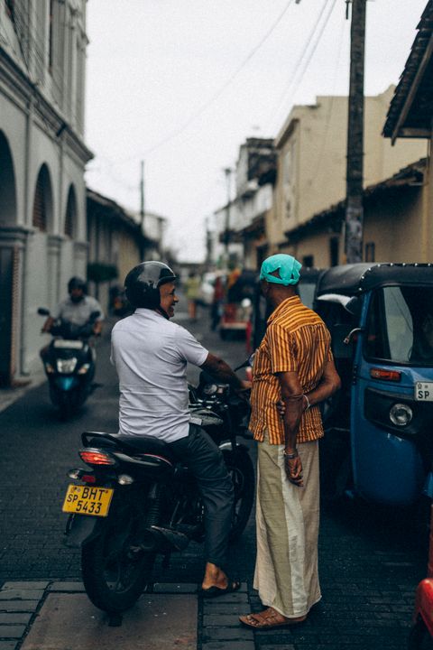 Why Does Everyone in Sri Lanka Ask 'Which Country?' (and How to Answer)