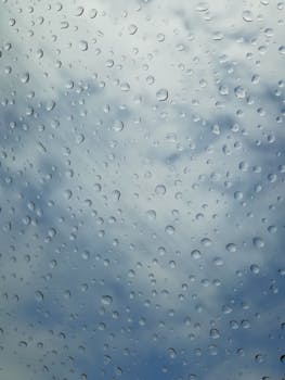 Image shows heavy rainfall in Indore, Madhya Pradesh.  Unexpected June downpour casts doubt on heatwave predictions.  #MadhyaPradeshWeather #Monsoon
