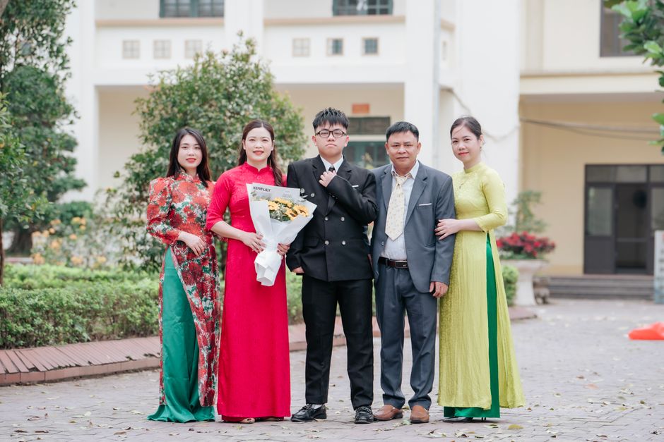 <b>Tips for Respecting Vietnamese Family Culture and Ancestor Worship</b> <b>Tips for Respecting Vietnamese Family Culture and Ancestor Worship</b>