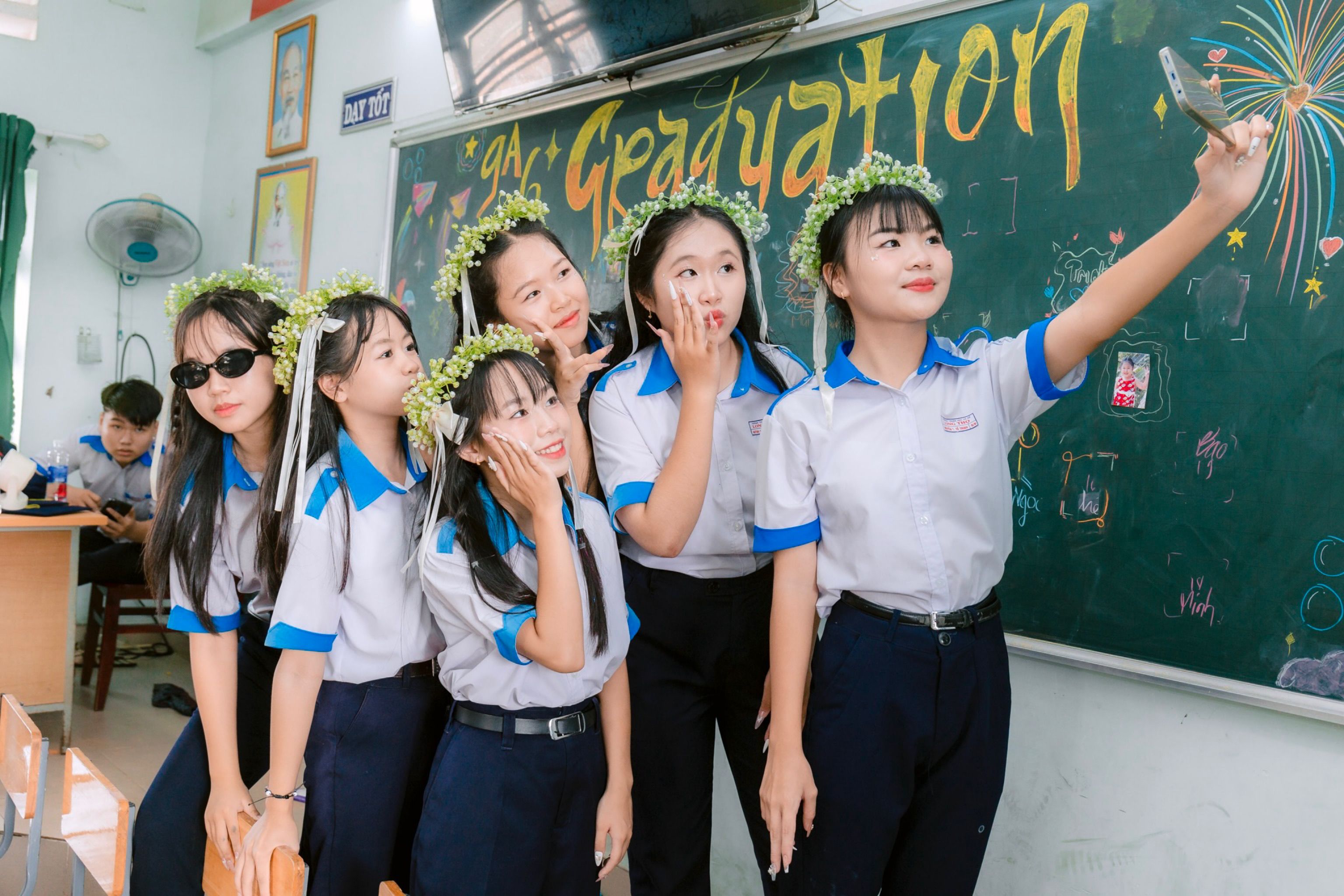 Students get creative in photography — Photo by 🇻🇳🇻🇳Nguyễn Tiến Thịnh 🇻🇳🇻🇳 on Pexels