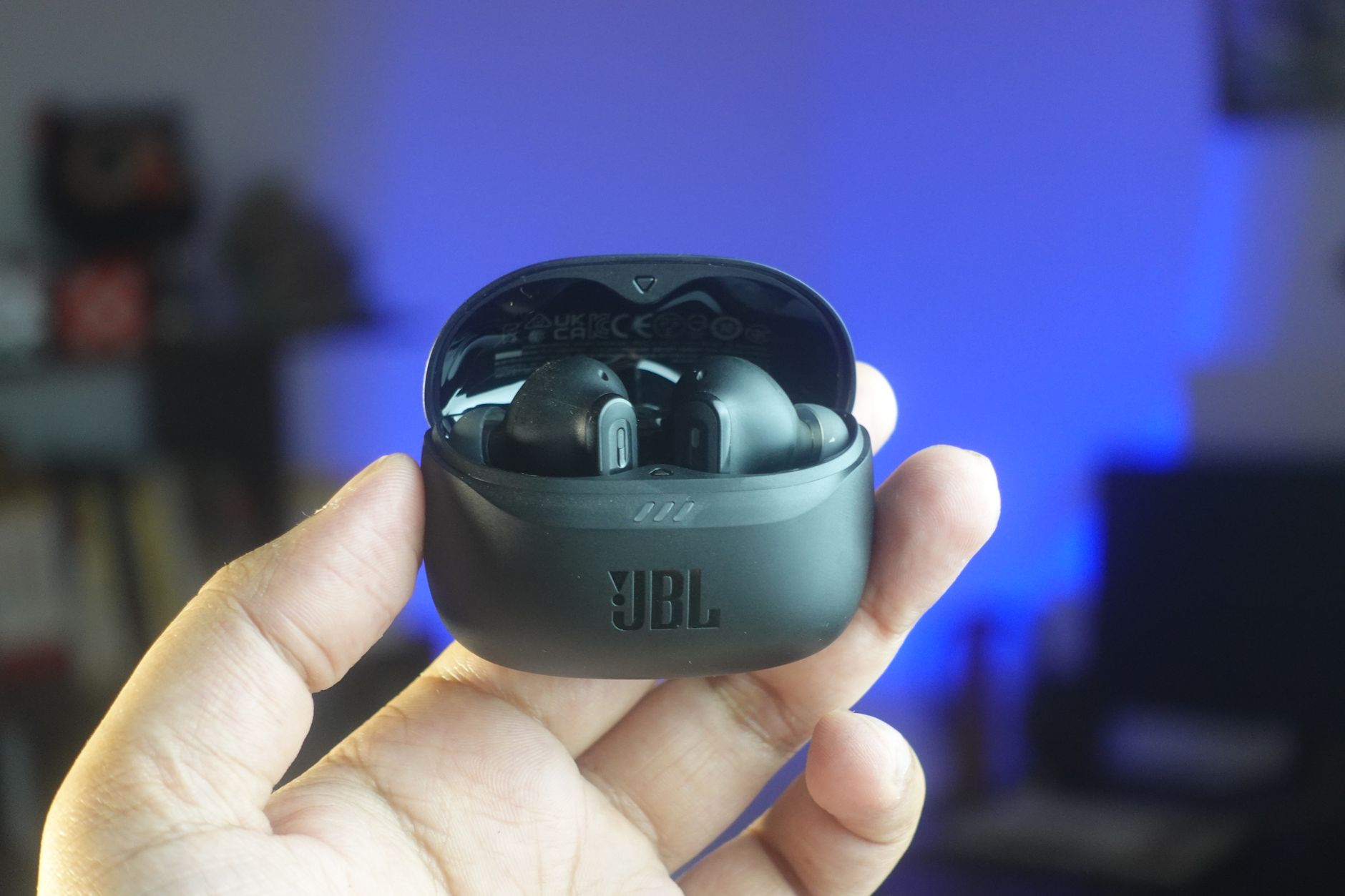 JBL Live Flex 4: Open‑Fit Earbuds That Can Beat Apple’s AirPods