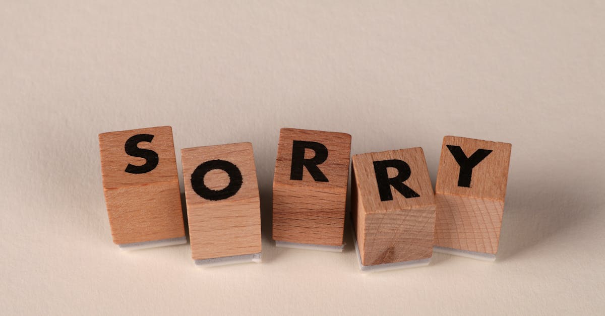 政治:賓士斷母嬰去路,車主竟是議員父!兒子急道歉引發熱議