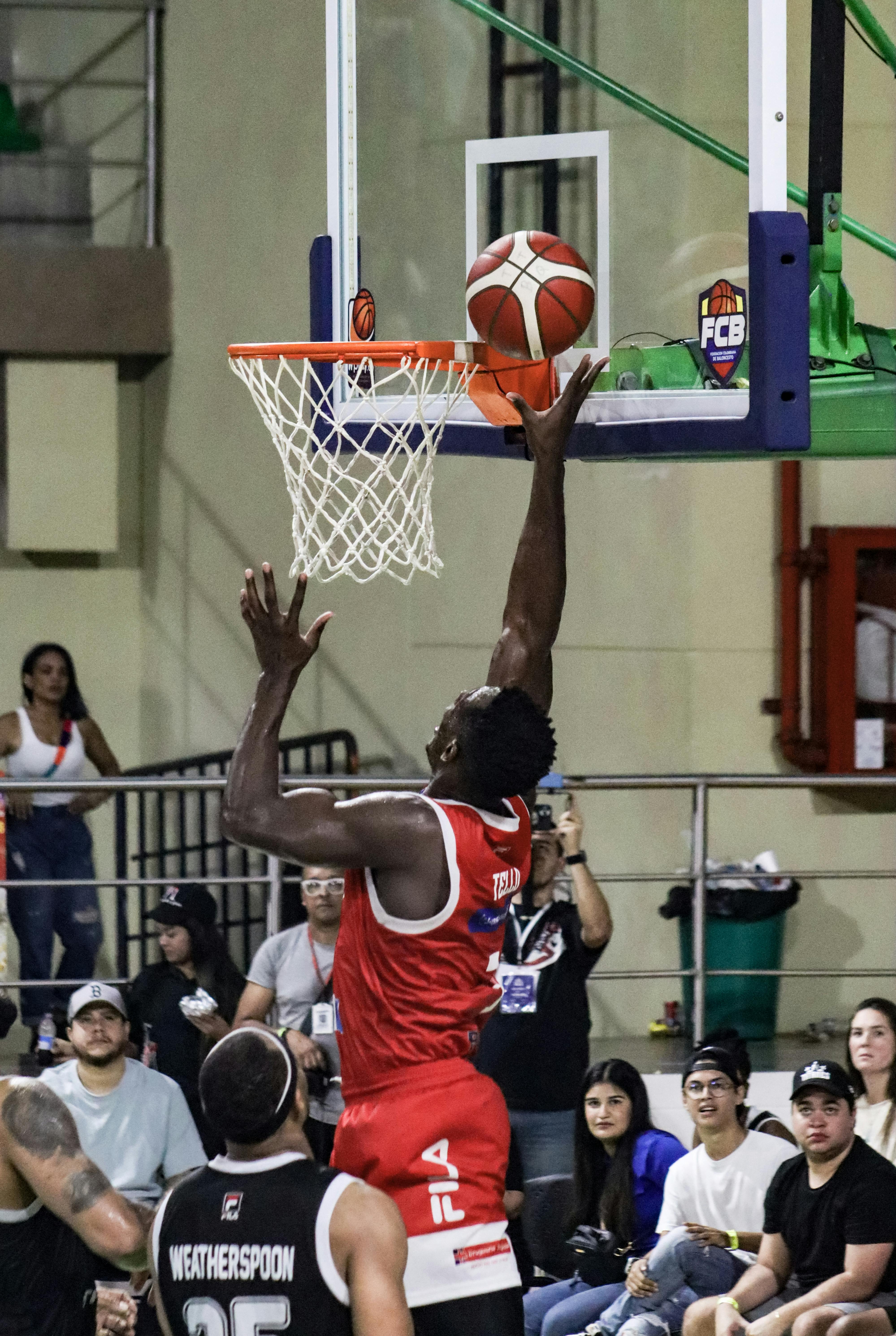 exciting basketball game moment in colombia